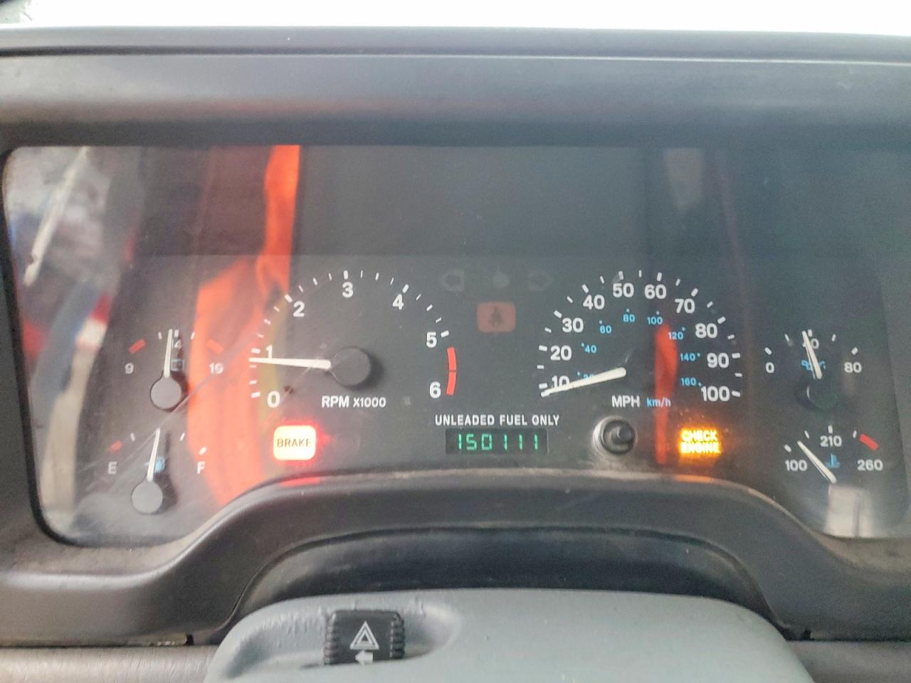1997 Jeep Wrangler / Tj Se Red vin: 1J4FY29P7VP401830