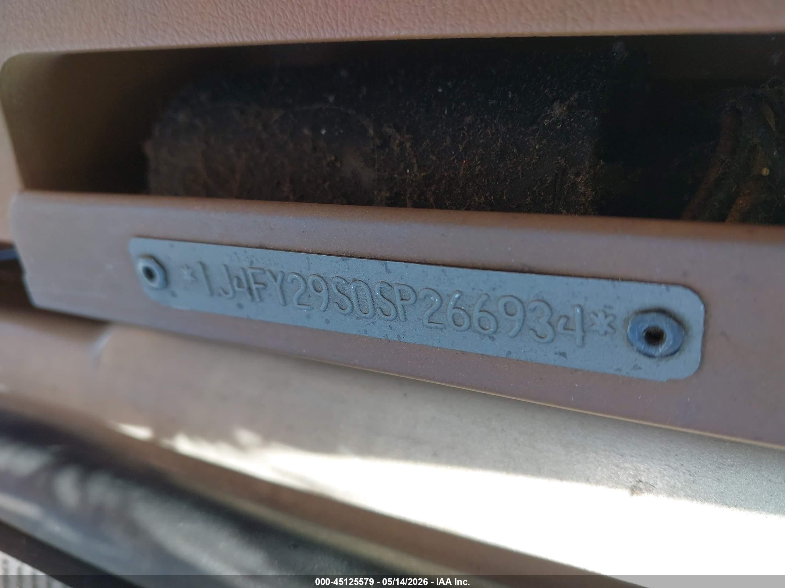 1995 Jeep Wrangler / Yj Se Tan vin: 1J4FY29S0SP266934
