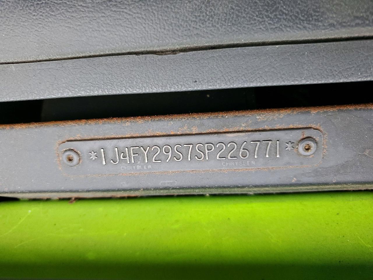1995 Jeep Wrangler / Yj Se Green vin: 1J4FY29S7SP226771