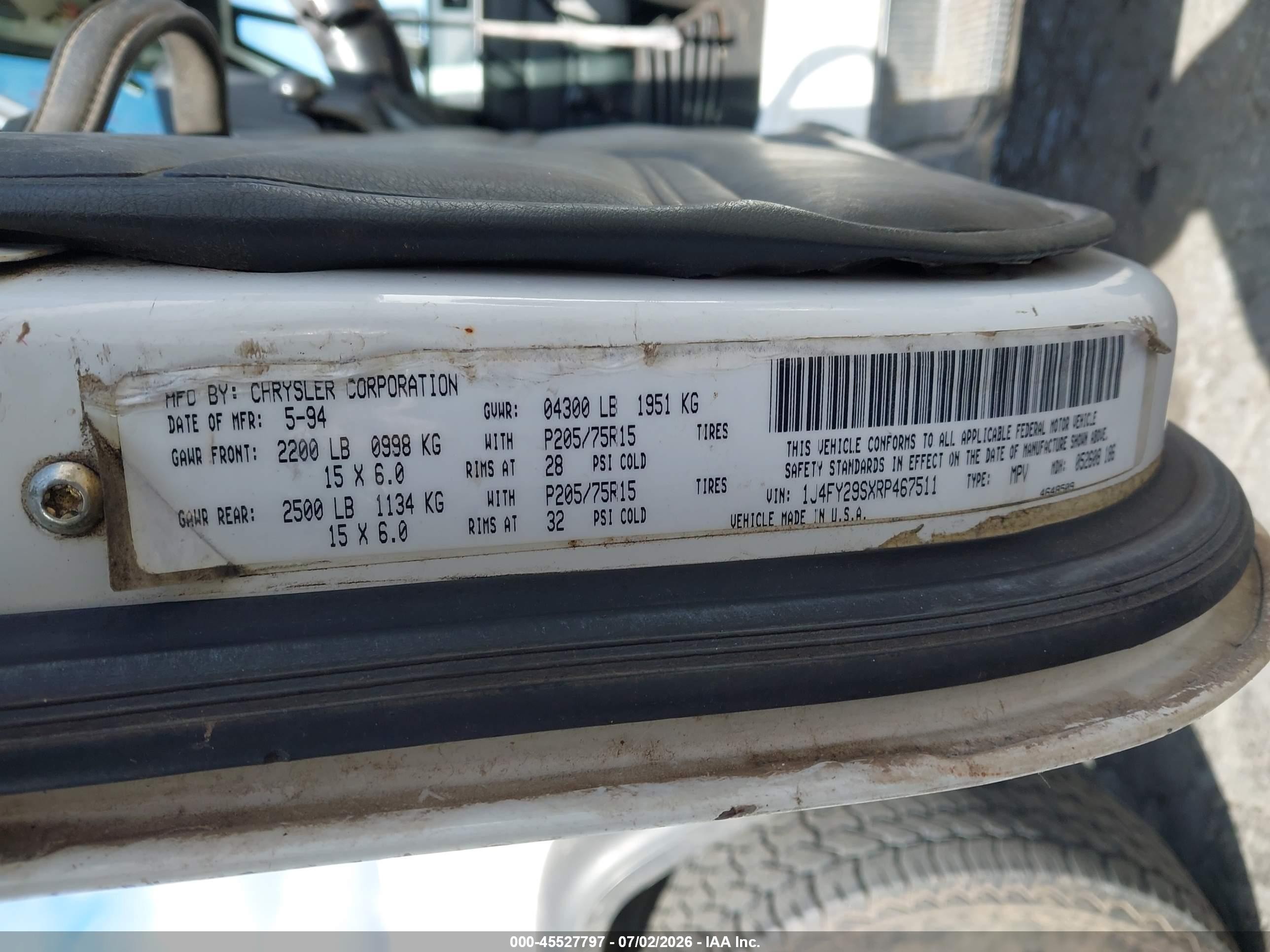 1994 Jeep Wrangler / Yj Se White vin: 1J4FY29SXRP467511