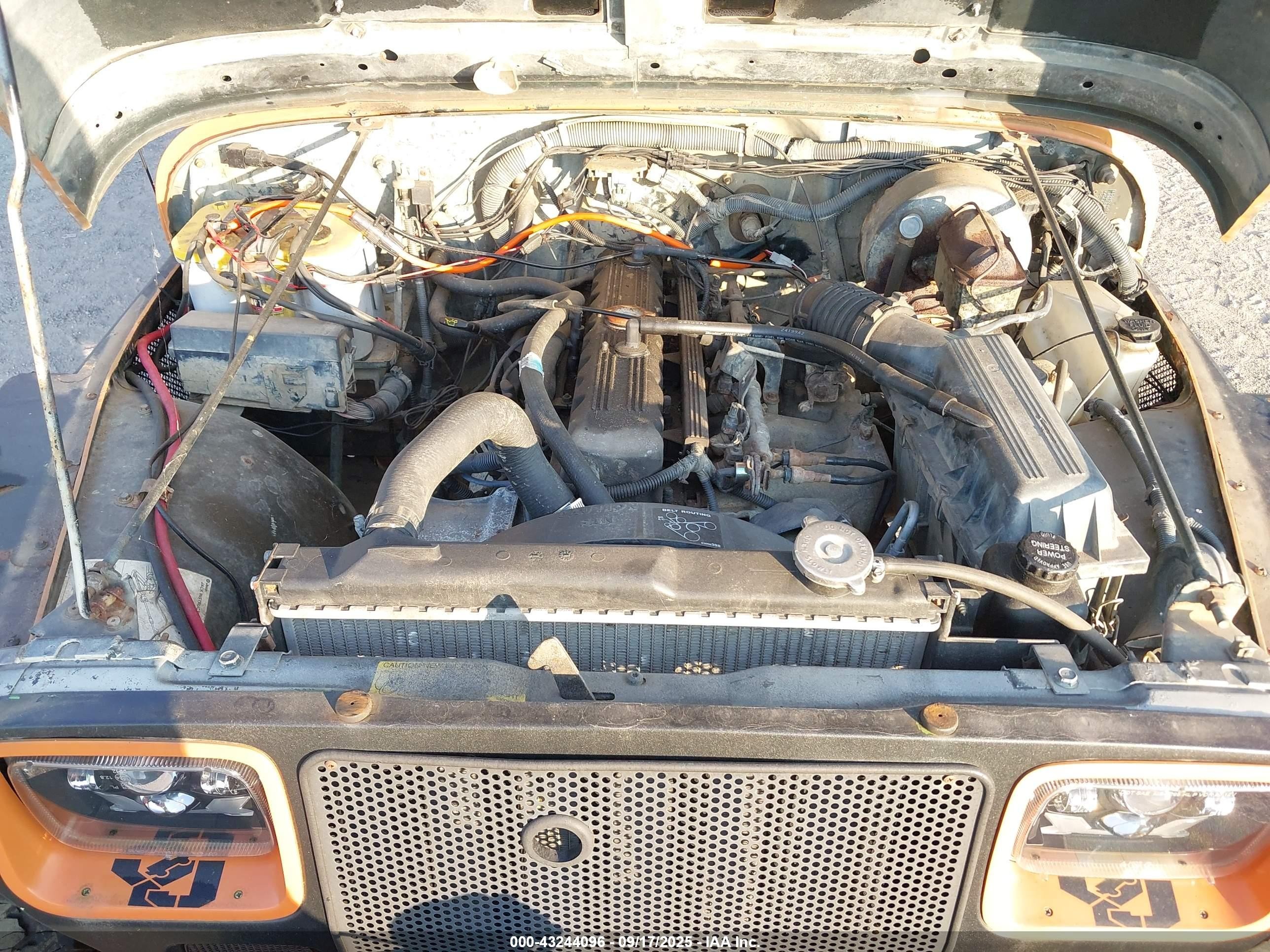 1993 Jeep Wrangler / Yj Sahara Оранжевый vin: 1J4FY49S2PP262662