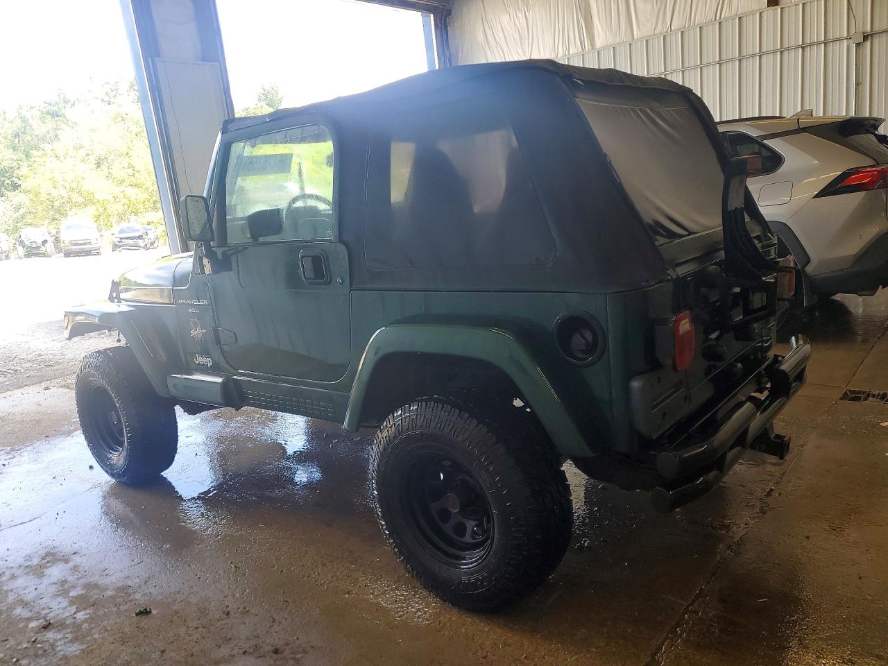 1999 Jeep Wrangler / Tj Sahara Зеленый vin: 1J4FY49S2XP470153