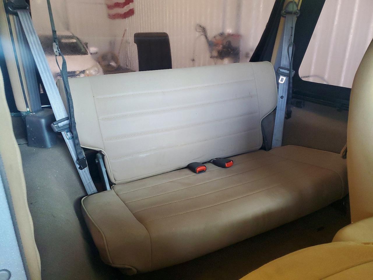1999 Jeep Wrangler / Tj Sahara Зеленый vin: 1J4FY49S2XP470153
