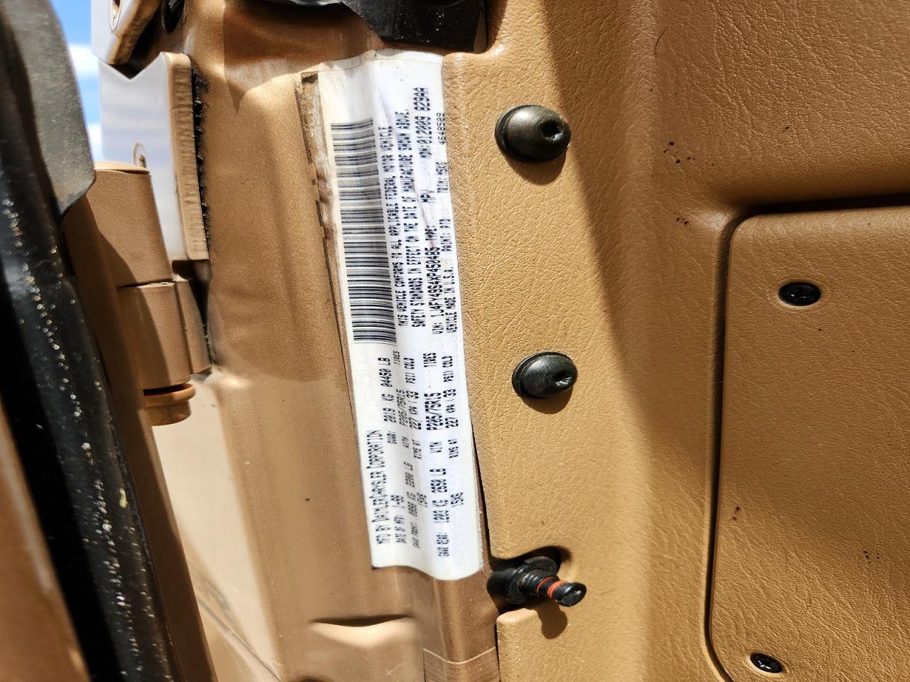 1999 Jeep Wrangler / Tj Sahara Brown vin: 1J4FY49S4XP450485
