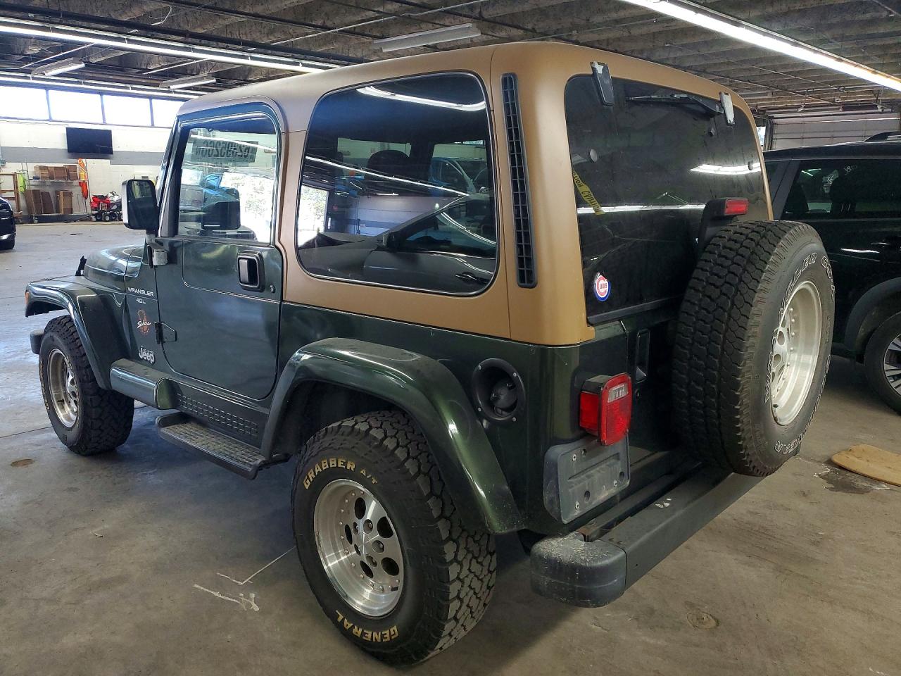 1998 Jeep Wrangler / Tj Sahara Зеленый vin: 1J4FY49S6WP726664