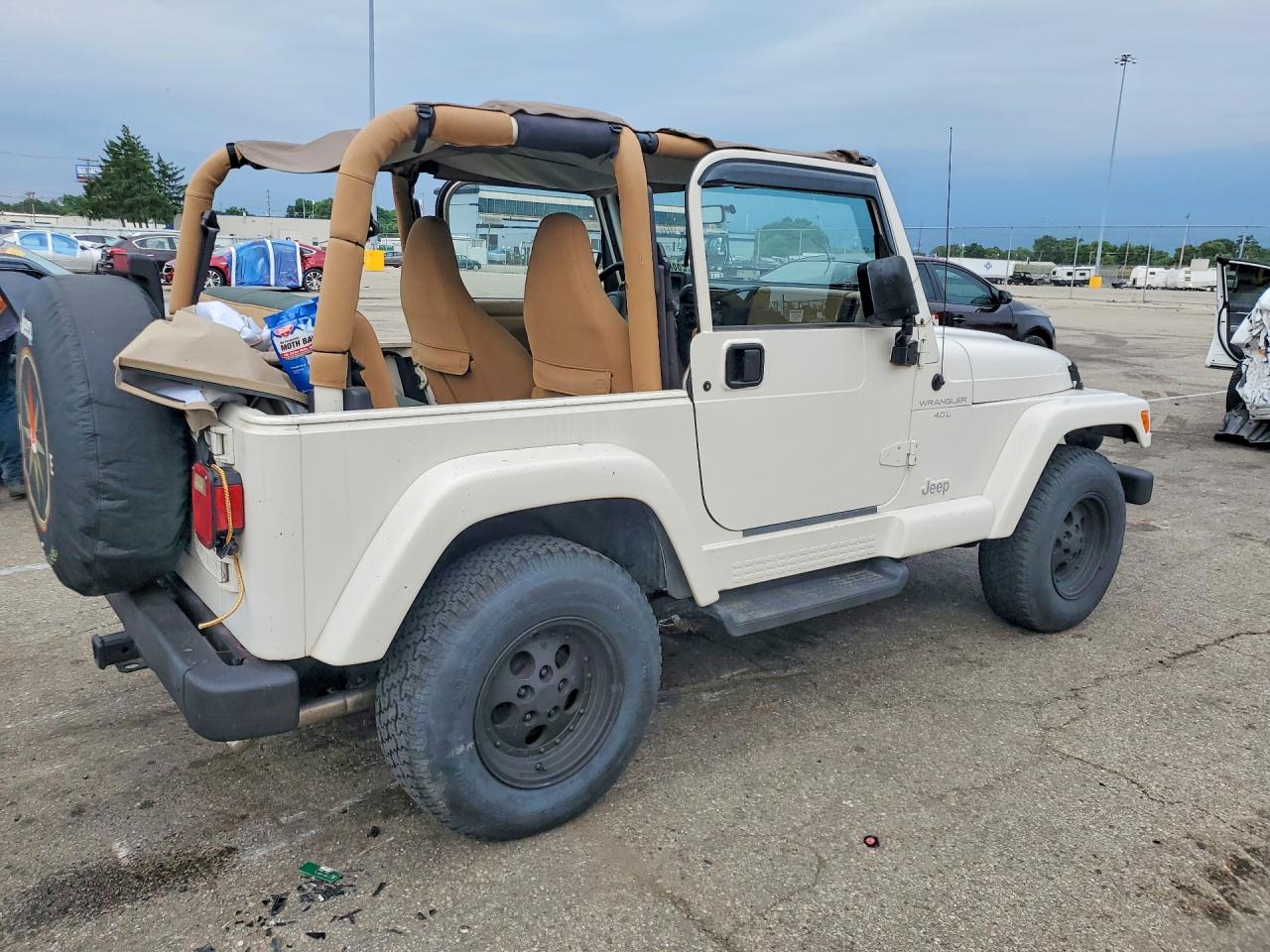 1997 Jeep Wrangler / Tj Sahara White vin: 1J4FY49S7VP520381
