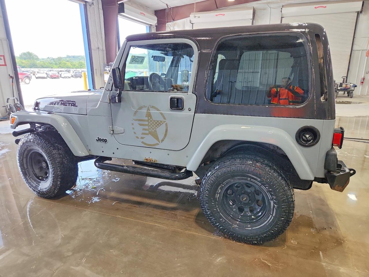 1999 Jeep Wrangler / Tj Sahara Gray vin: 1J4FY49S9XP448246