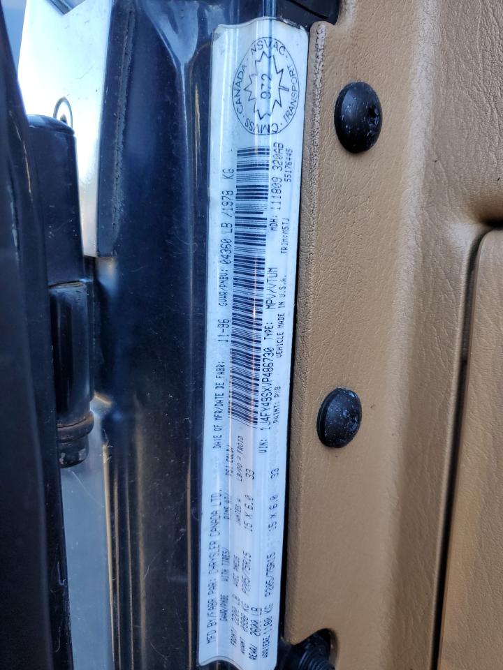 1997 Jeep Wrangler / Tj Sahara Черный vin: 1J4FY49SXVP486730