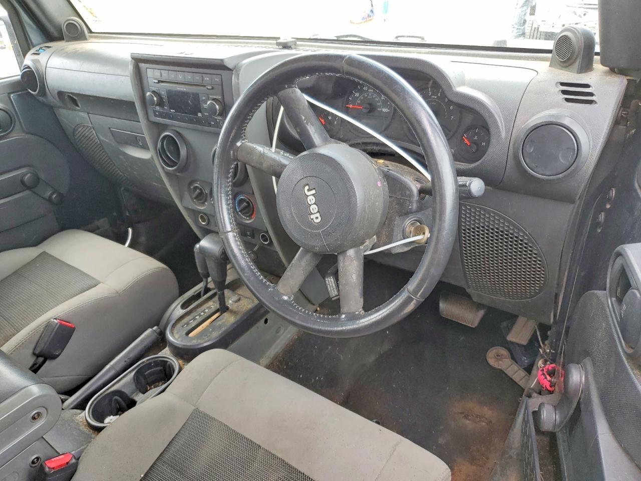 2008 Jeep Wrangler X Black vin: 1J4FZ241X8L554553