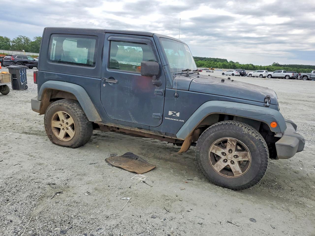 2008 Jeep Wrangler X Black vin: 1J4FZ241X8L554553