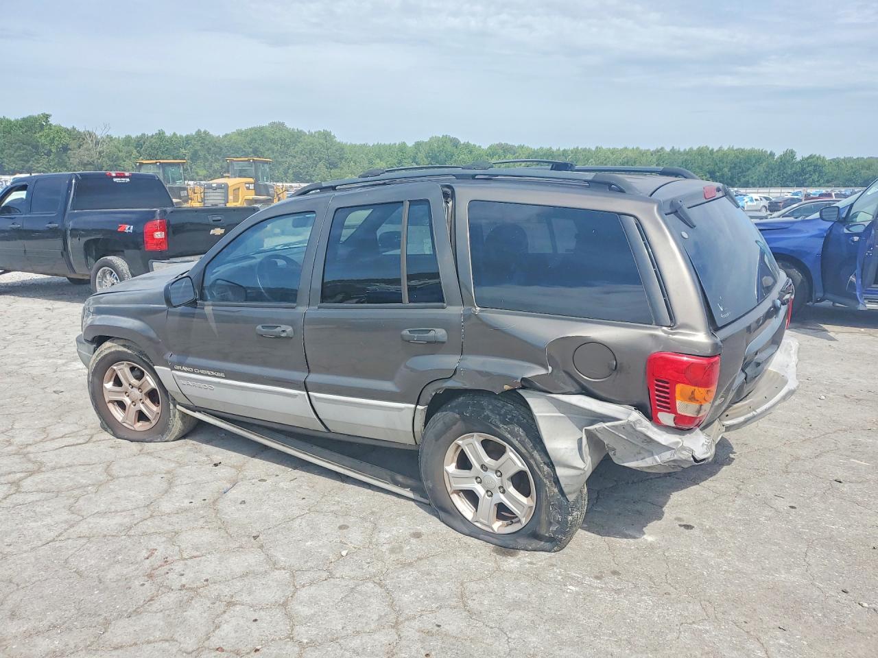 2000 Jeep Grand Cherokee Laredo Gray vin: 1J4G248S2YC399844