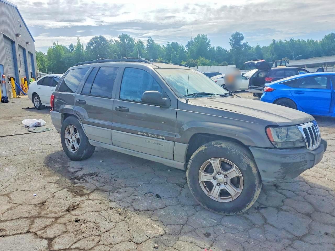 2000 Jeep Grand Cherokee Laredo Gray vin: 1J4G248S2YC399844