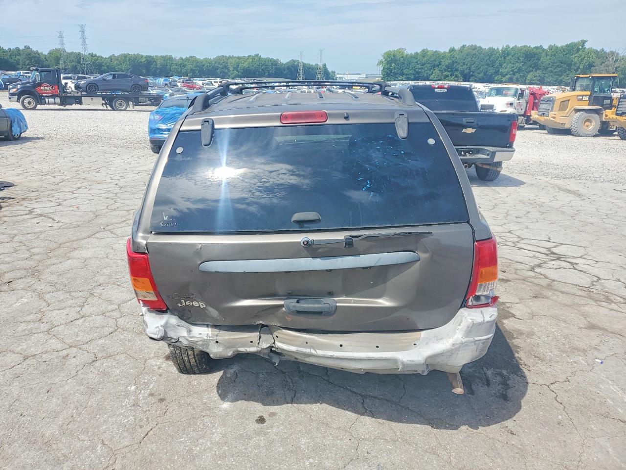 2000 Jeep Grand Cherokee Laredo Gray vin: 1J4G248S2YC399844