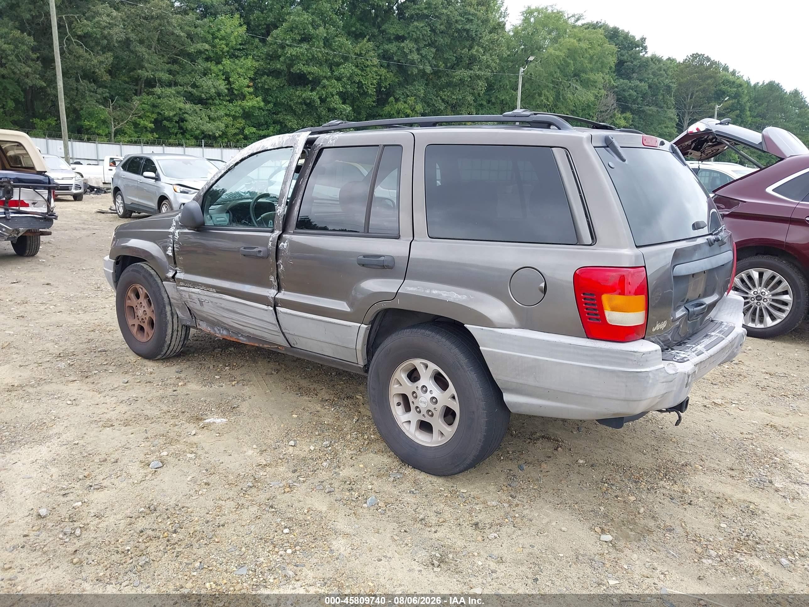 2000 Jeep Grand Cherokee Laredo Gray vin: 1J4G248S3YC228052