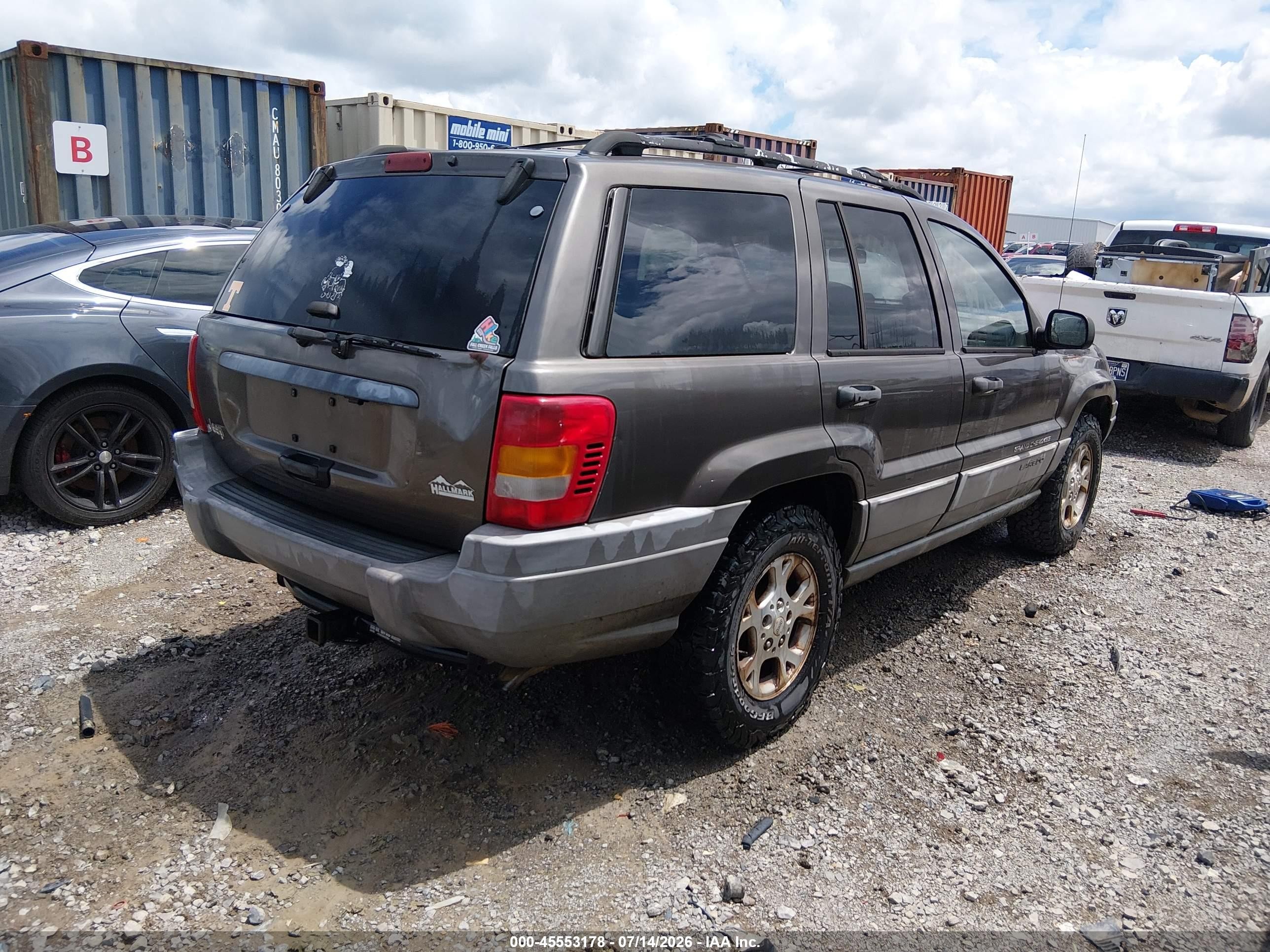 2000 Jeep Grand Cherokee Laredo Brown vin: 1J4G248S3YC413038