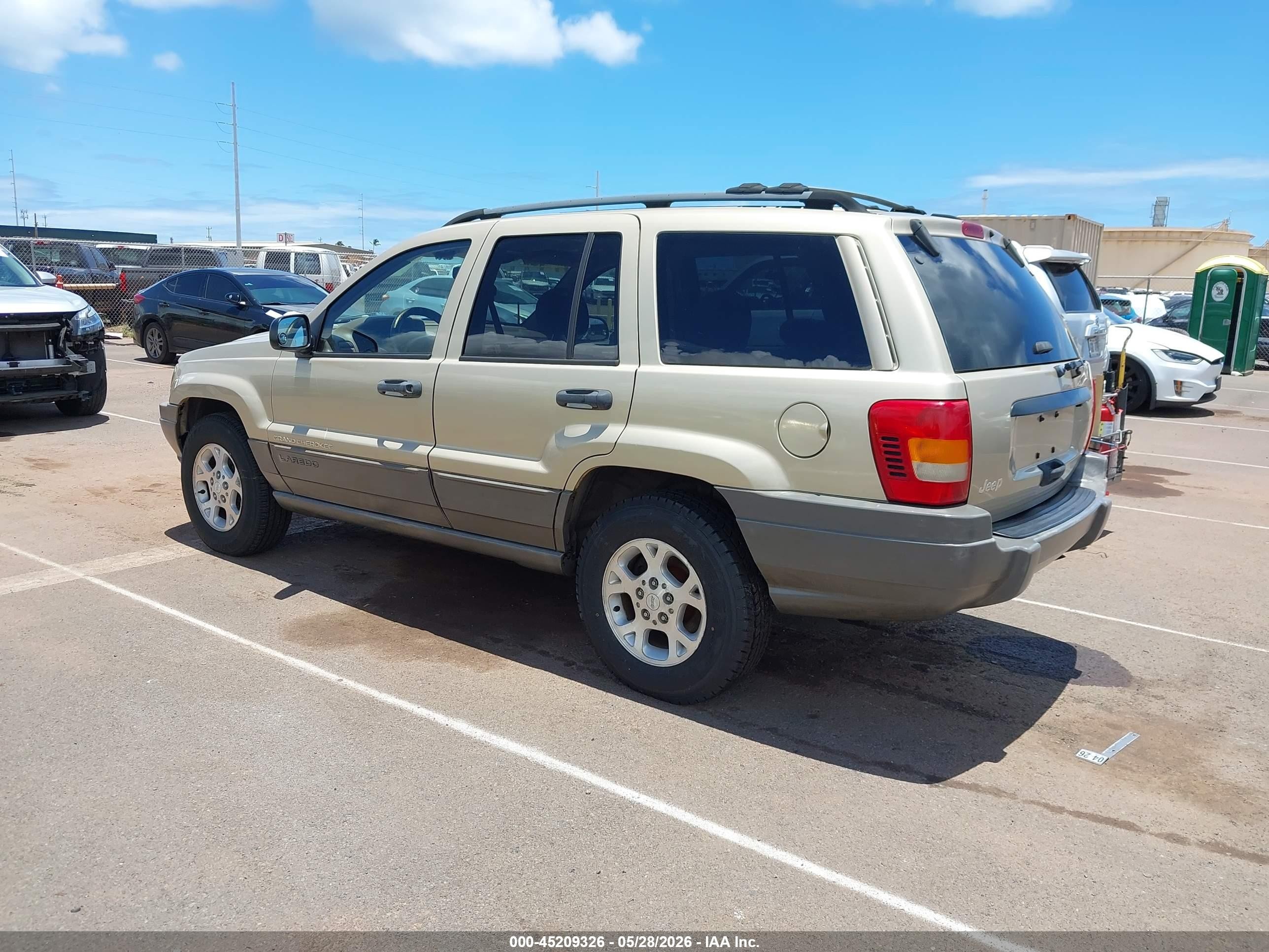2000 Jeep Grand Cherokee Laredo Gold vin: 1J4G248S4YC360754