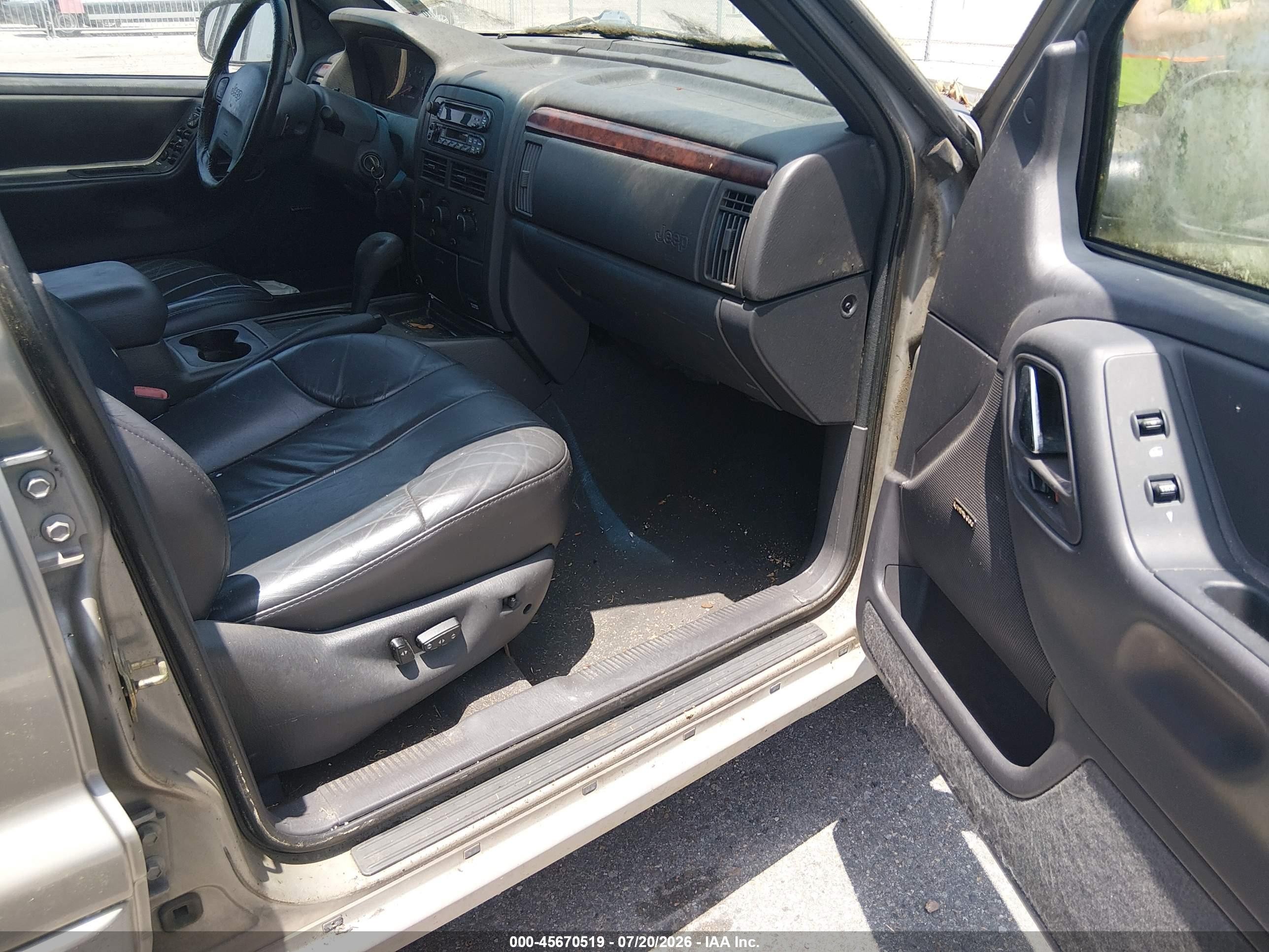 2000 Jeep Grand Cherokee Laredo Gray vin: 1J4G248S7YC412958