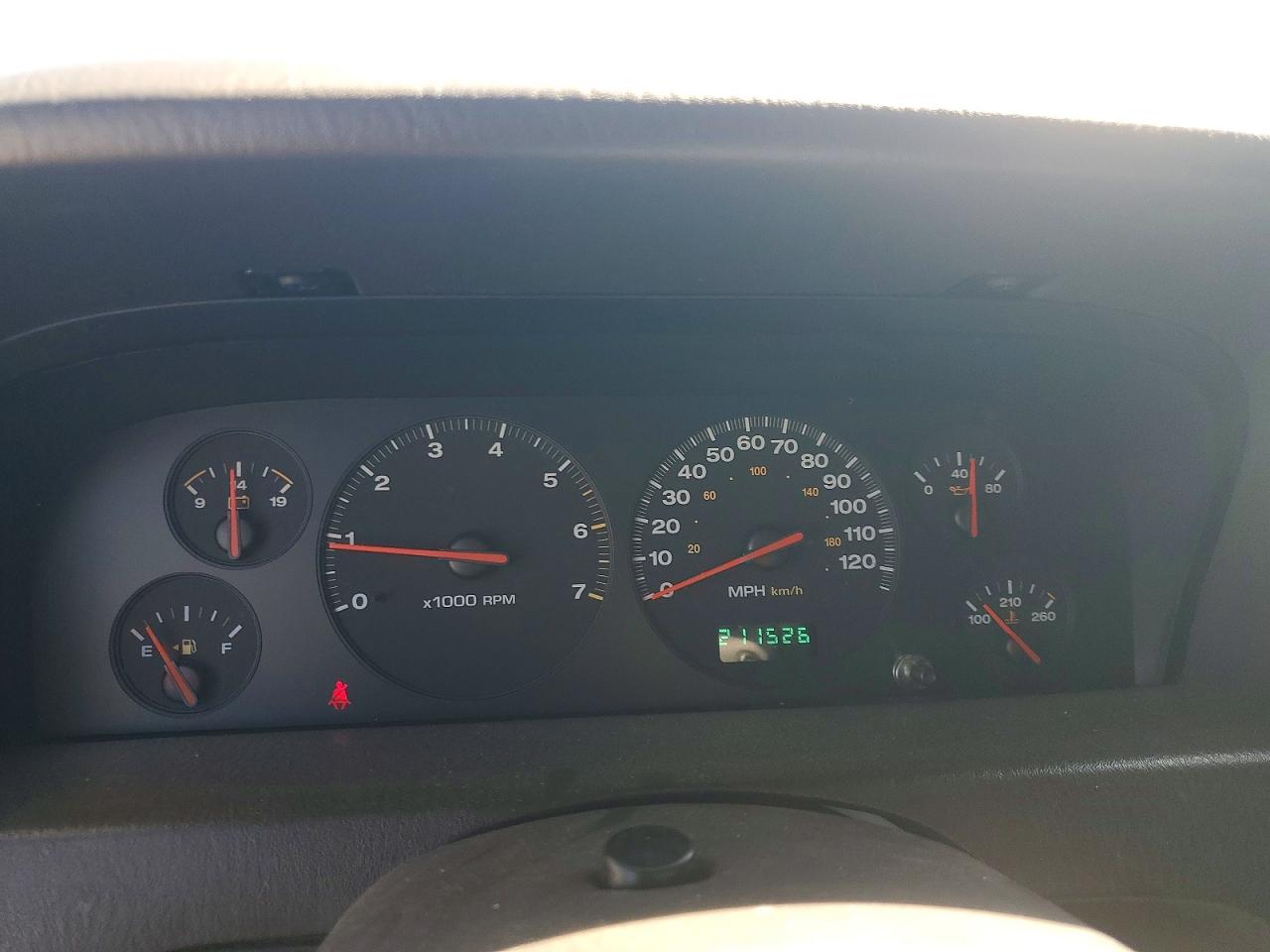 2000 Jeep Grand Cherokee Laredo Tan vin: 1J4G248S8YC371644
