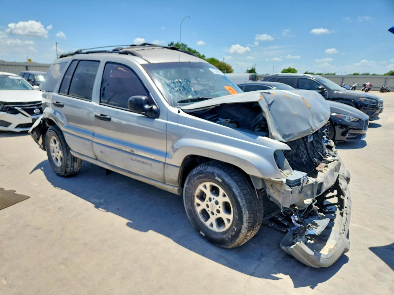 2000 Jeep Grand Cherokee Laredo Silver vin: 1J4G248S9YC160498