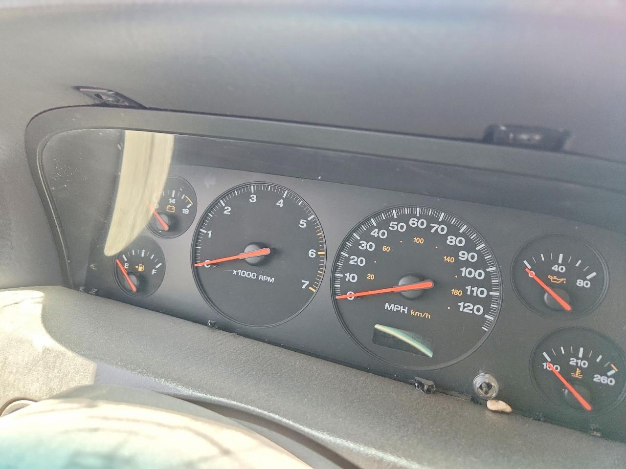 2000 Jeep Grand Cherokee Laredo Silver vin: 1J4G248S9YC160498