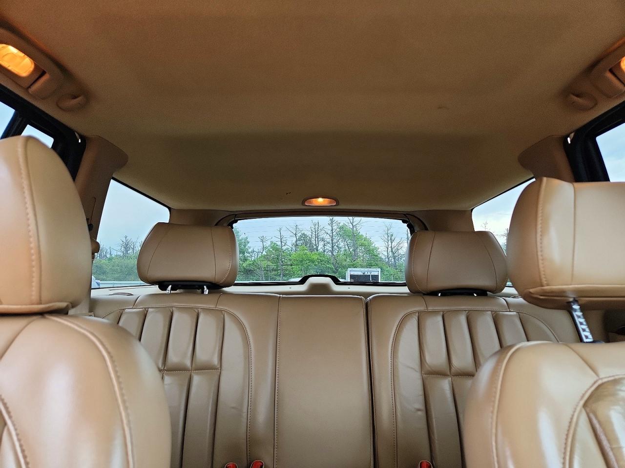 2000 Jeep Grand Cherokee Limited Золотой vin: 1J4G258S4YC367600