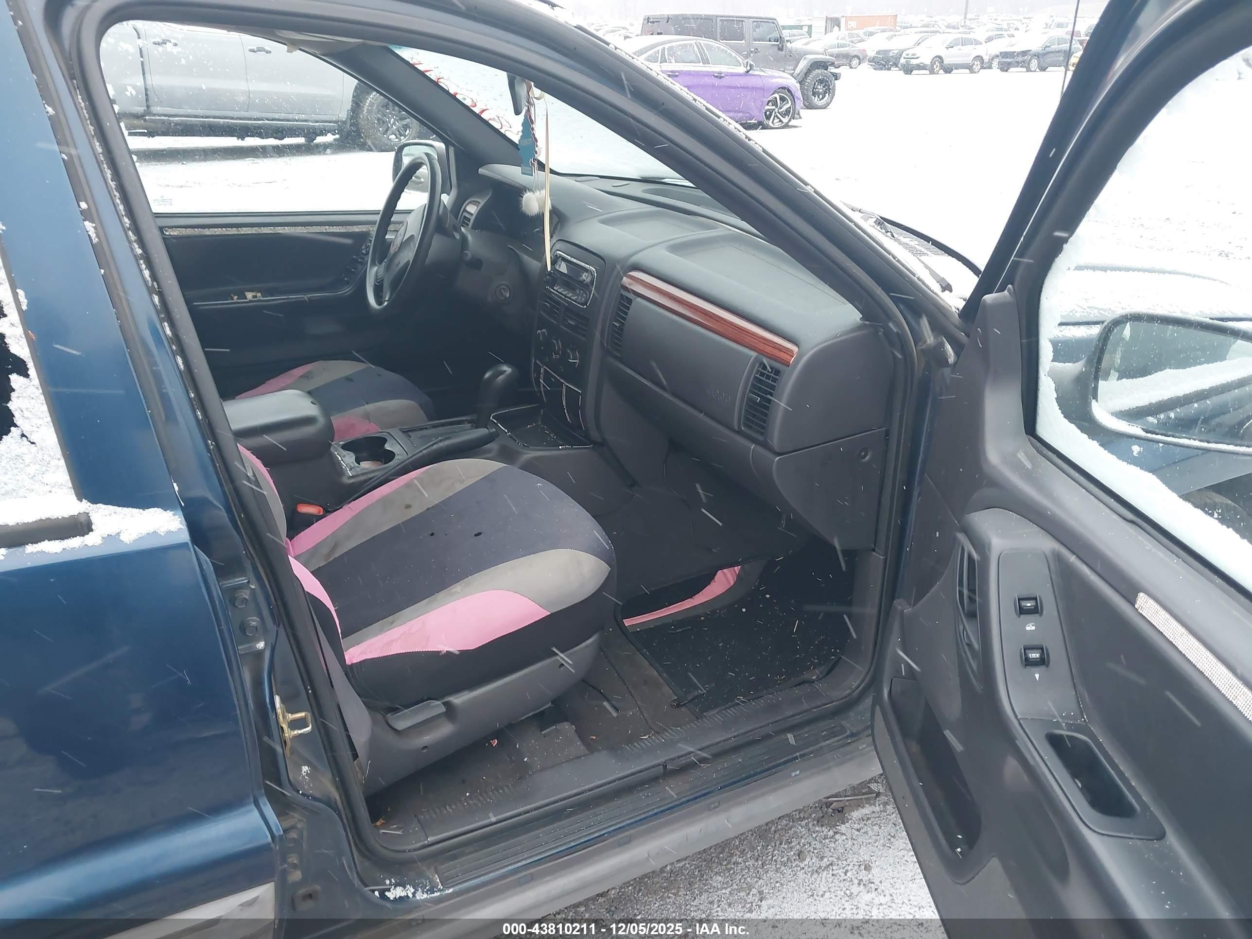 1999 Jeep Grand Cherokee Laredo Blue vin: 1J4G258S6XC660574