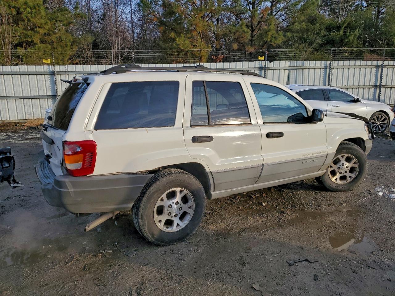 1999 Jeep Grand Cherokee Laredo Two Tone vin: 1J4G258S7XC537480