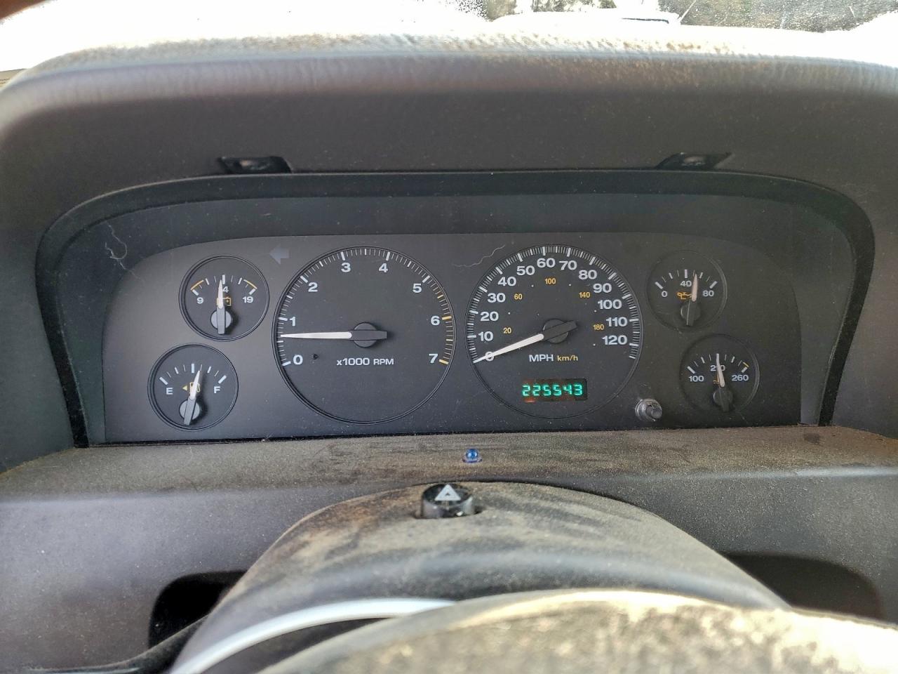 1999 Jeep Grand Cherokee Laredo Two Tone vin: 1J4G258S7XC537480