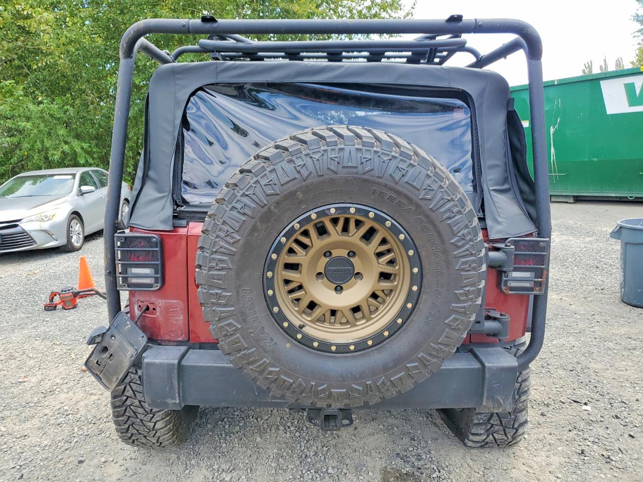 2010 Jeep Wrangler Sport Red vin: 1J4GA2D10AL103830