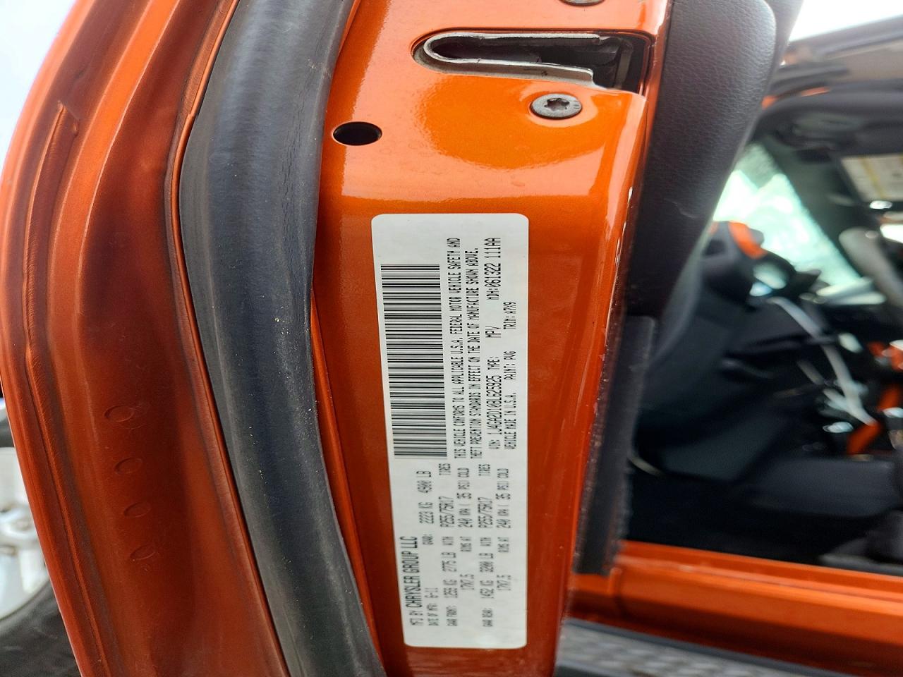2011 Jeep Wrangler Sport Orange vin: 1J4GA2D10BL625925