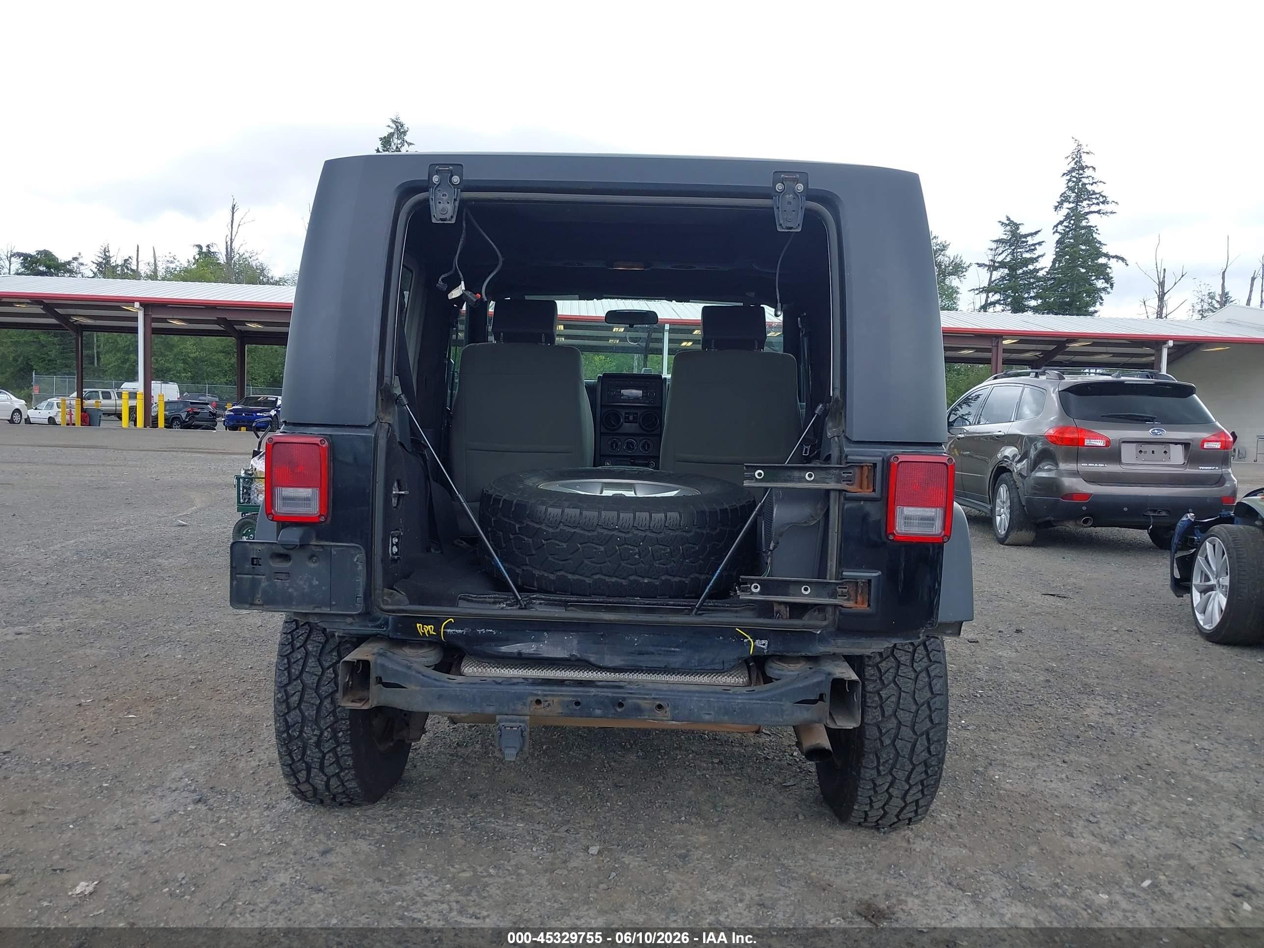 2010 Jeep Wrangler Sport Черный vin: 1J4GA2D16AL204581