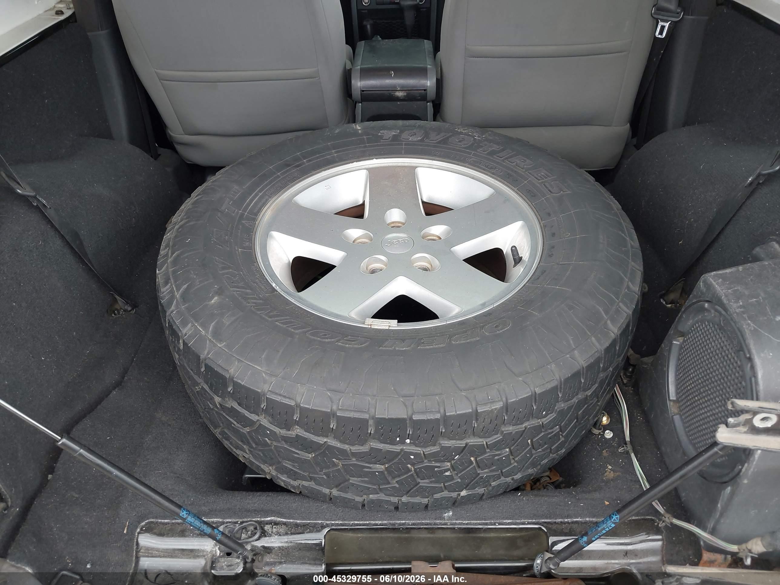 2010 Jeep Wrangler Sport Черный vin: 1J4GA2D16AL204581