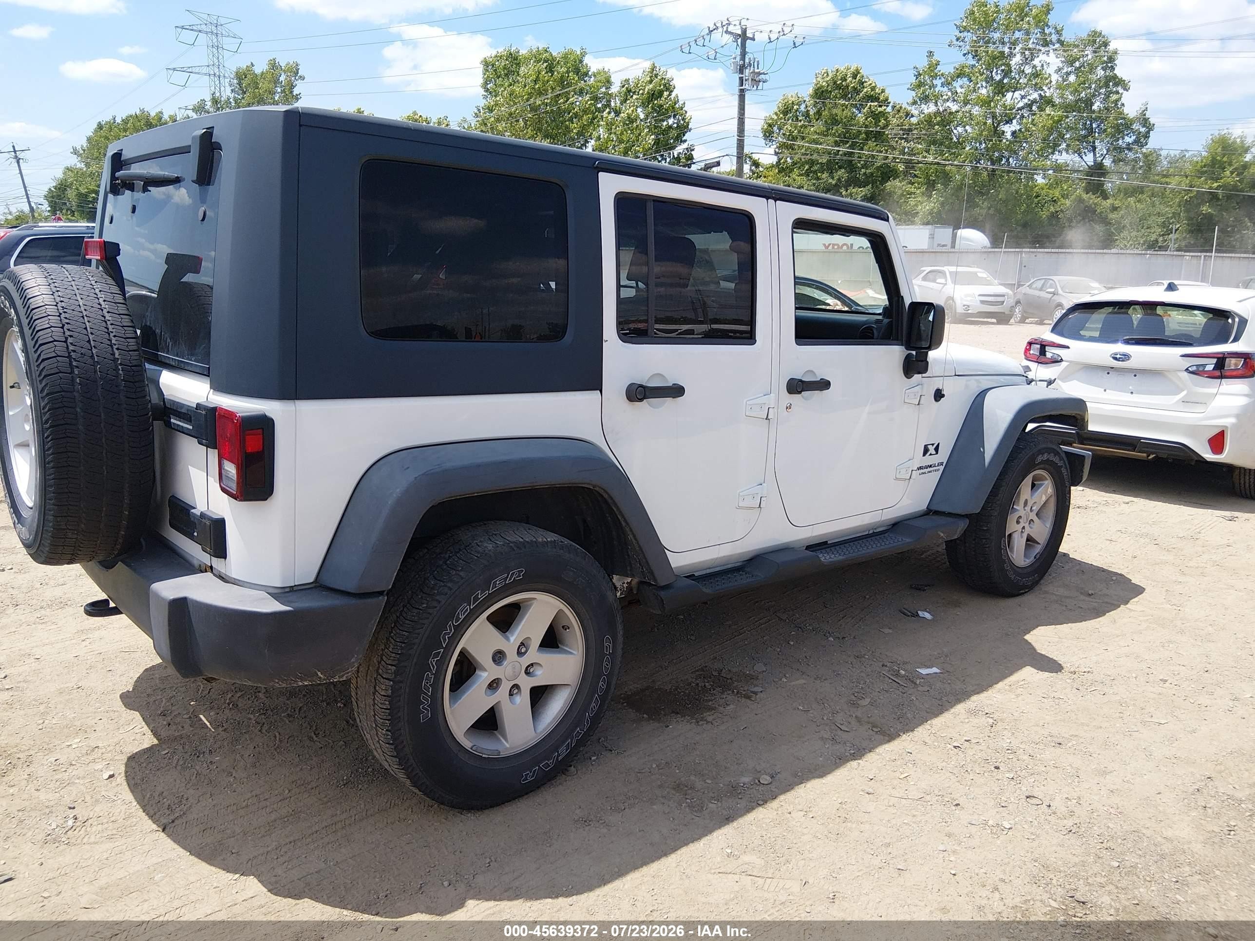 2008 Jeep Wrangler   White vin: 1J4GA39108L571579