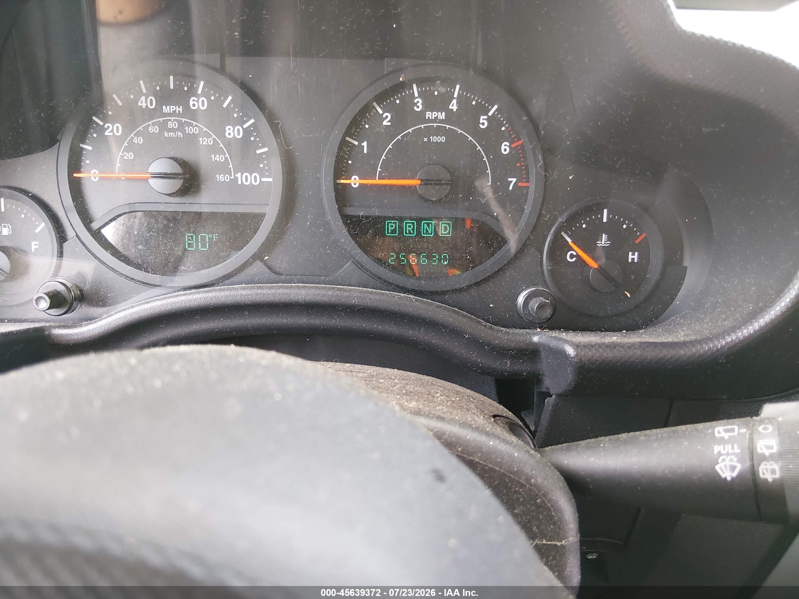2008 Jeep Wrangler   White vin: 1J4GA39108L571579