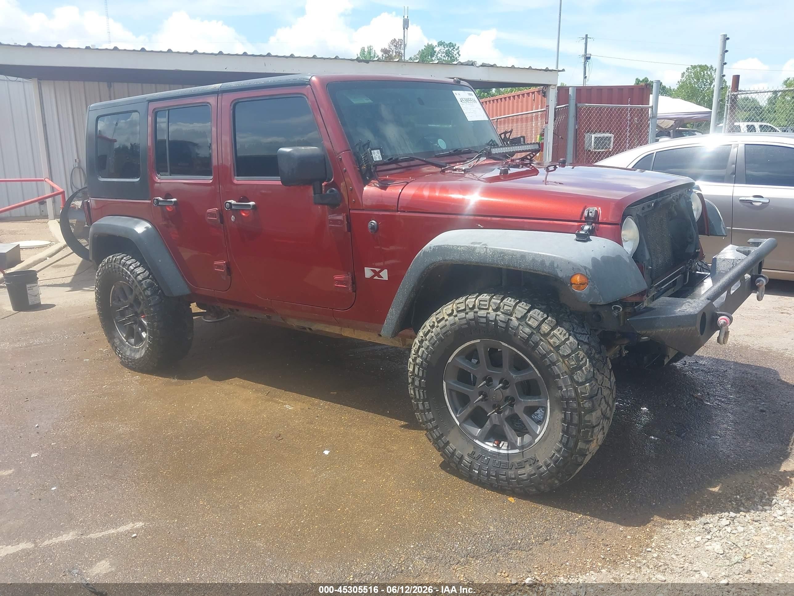 2008 Jeep Wrangler Unlimited X Бордовый vin: 1J4GA39108L585286