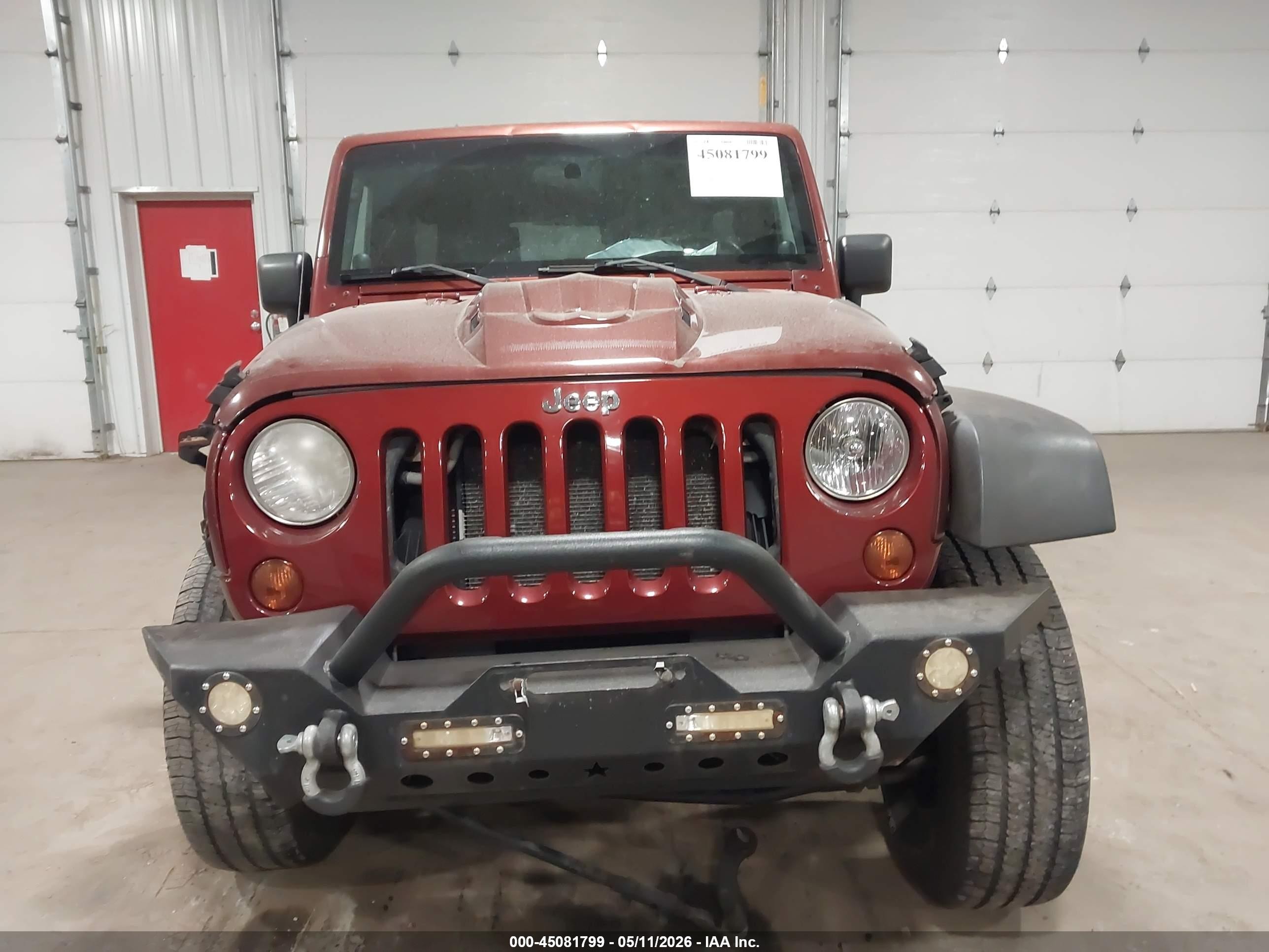 2009 Jeep Wrangler Unlimited X Red vin: 1J4GA39109L784596