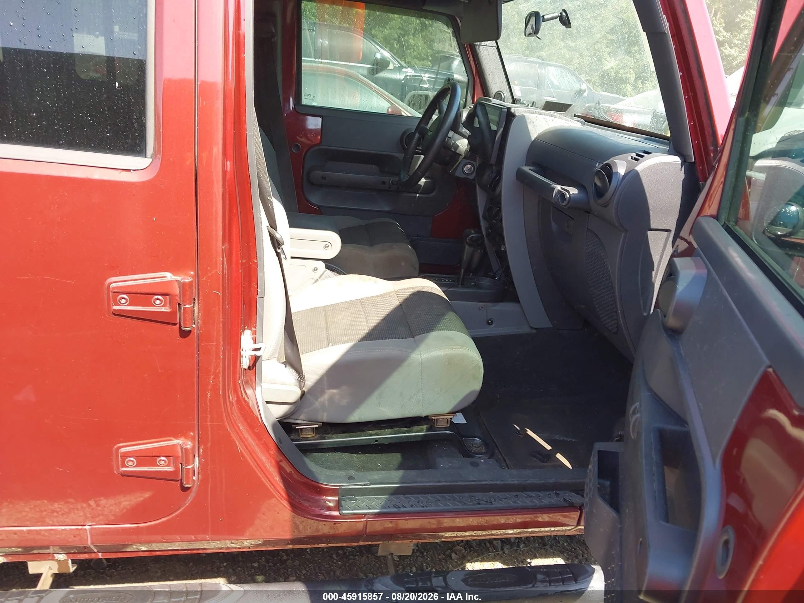 2007 Jeep Wrangler Unlimited X Красный vin: 1J4GA39117L122216