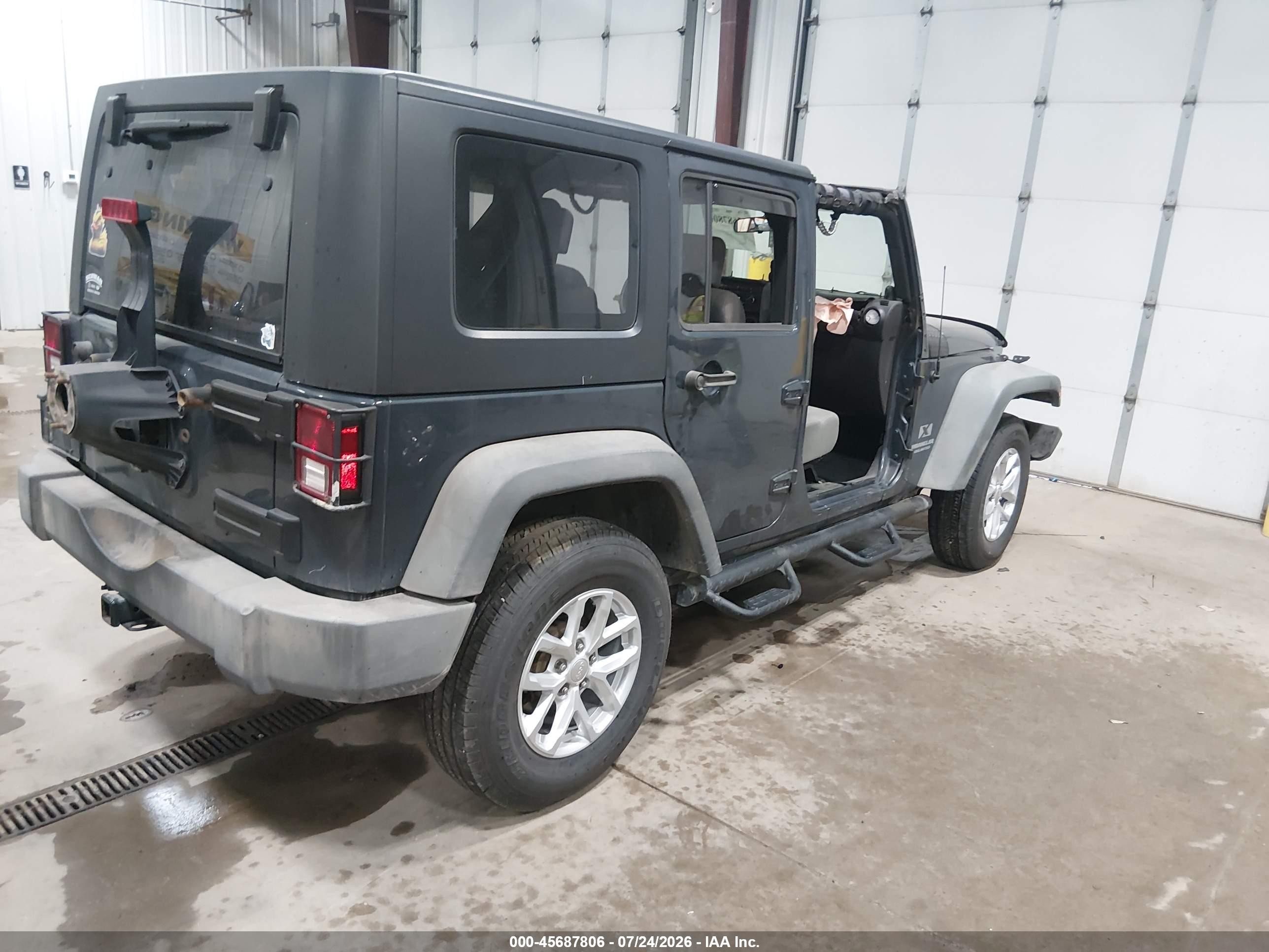 2008 Jeep Wrangler Unlimited X Black vin: 1J4GA39118L556329