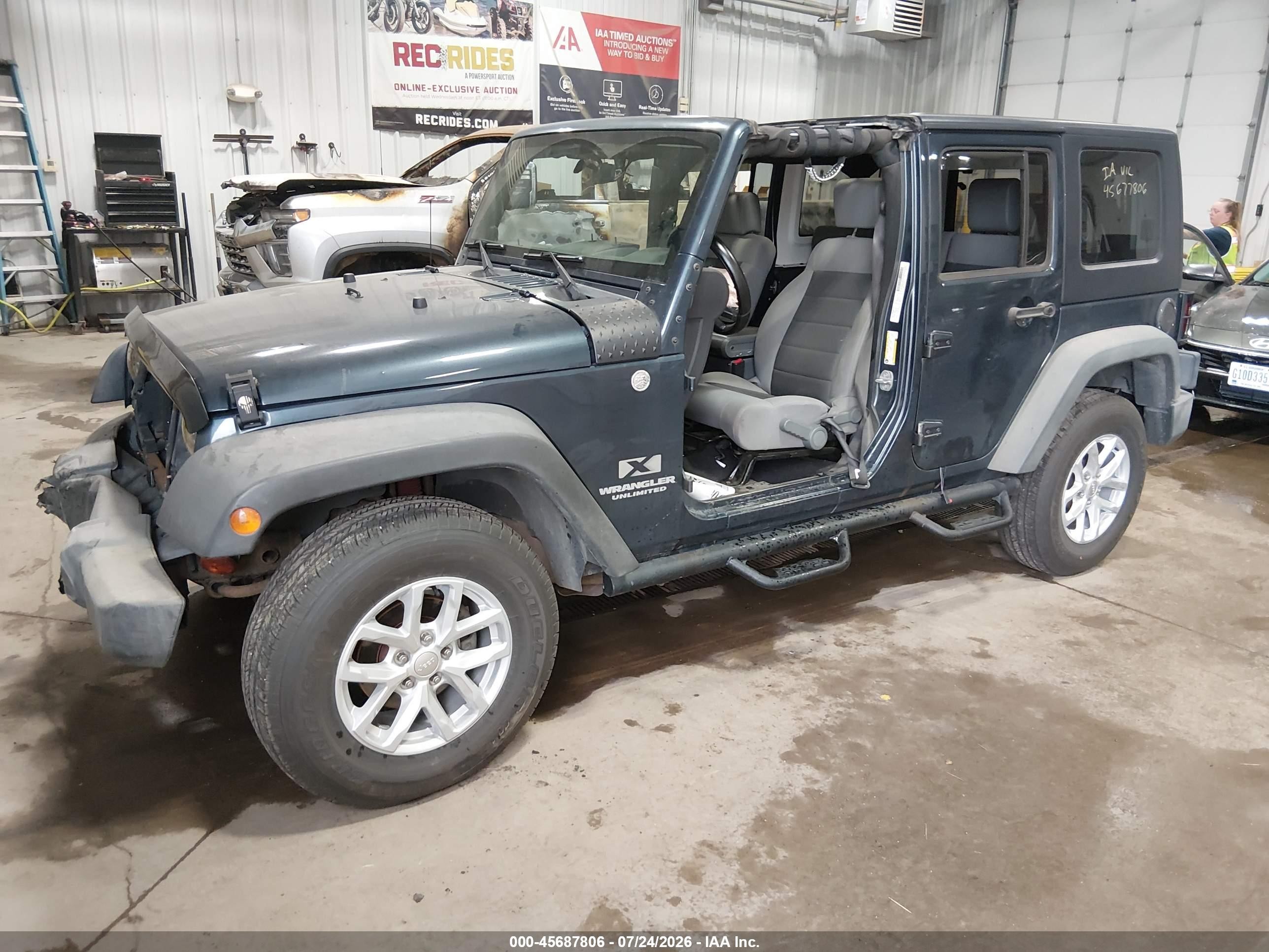 2008 Jeep Wrangler Unlimited X Black vin: 1J4GA39118L556329