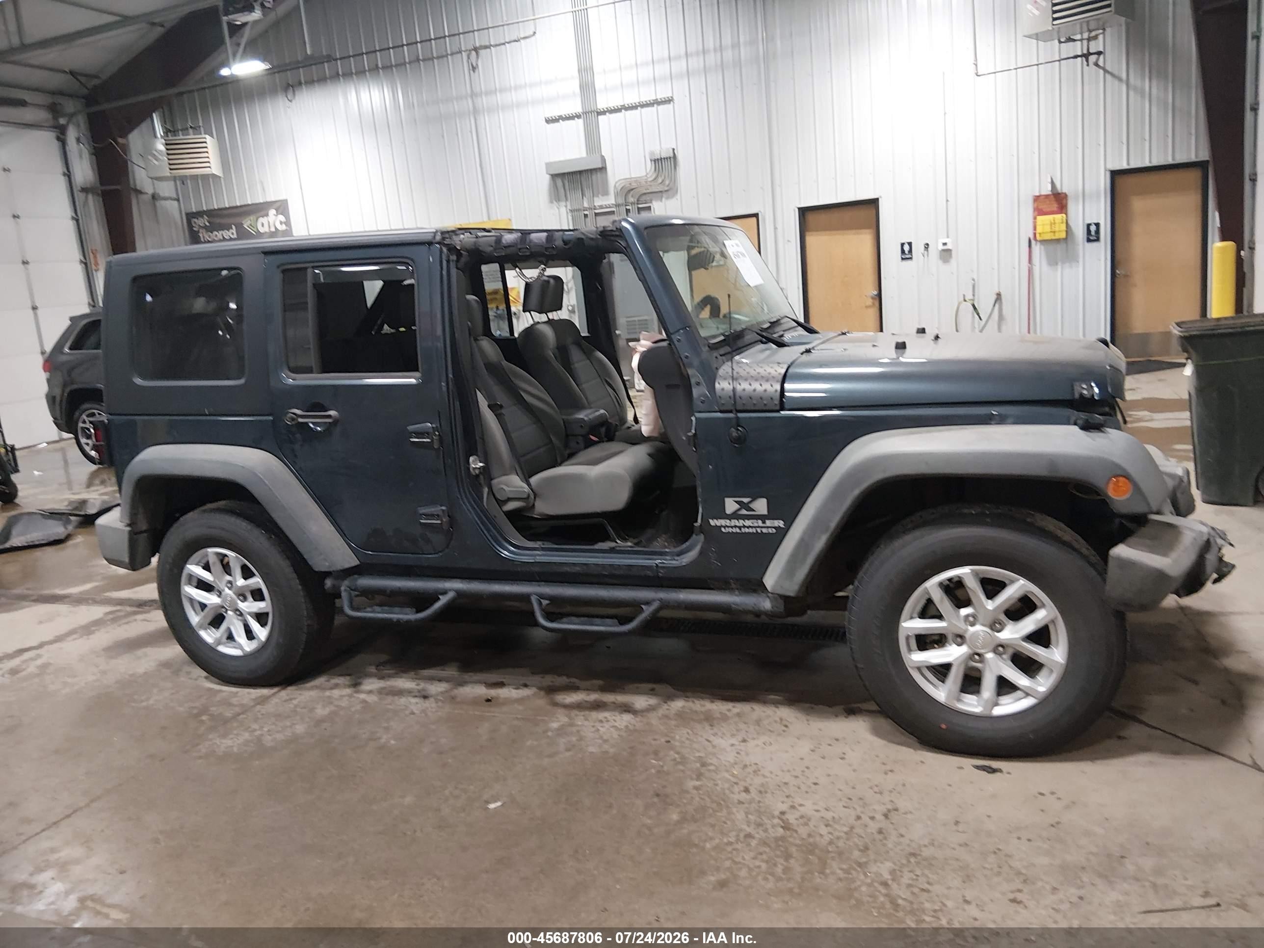 2008 Jeep Wrangler Unlimited X Black vin: 1J4GA39118L556329