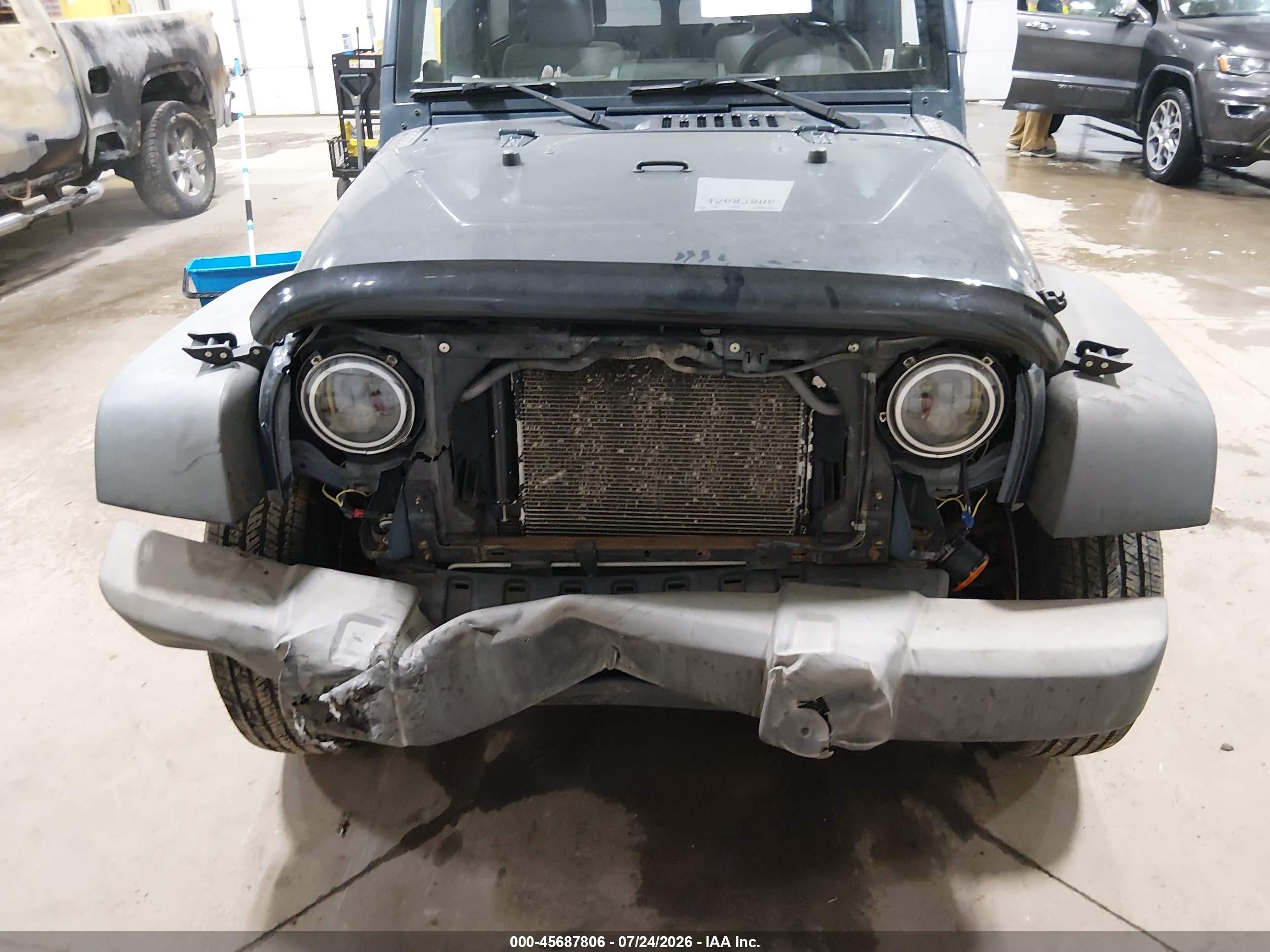 2008 Jeep Wrangler Unlimited X Black vin: 1J4GA39118L556329