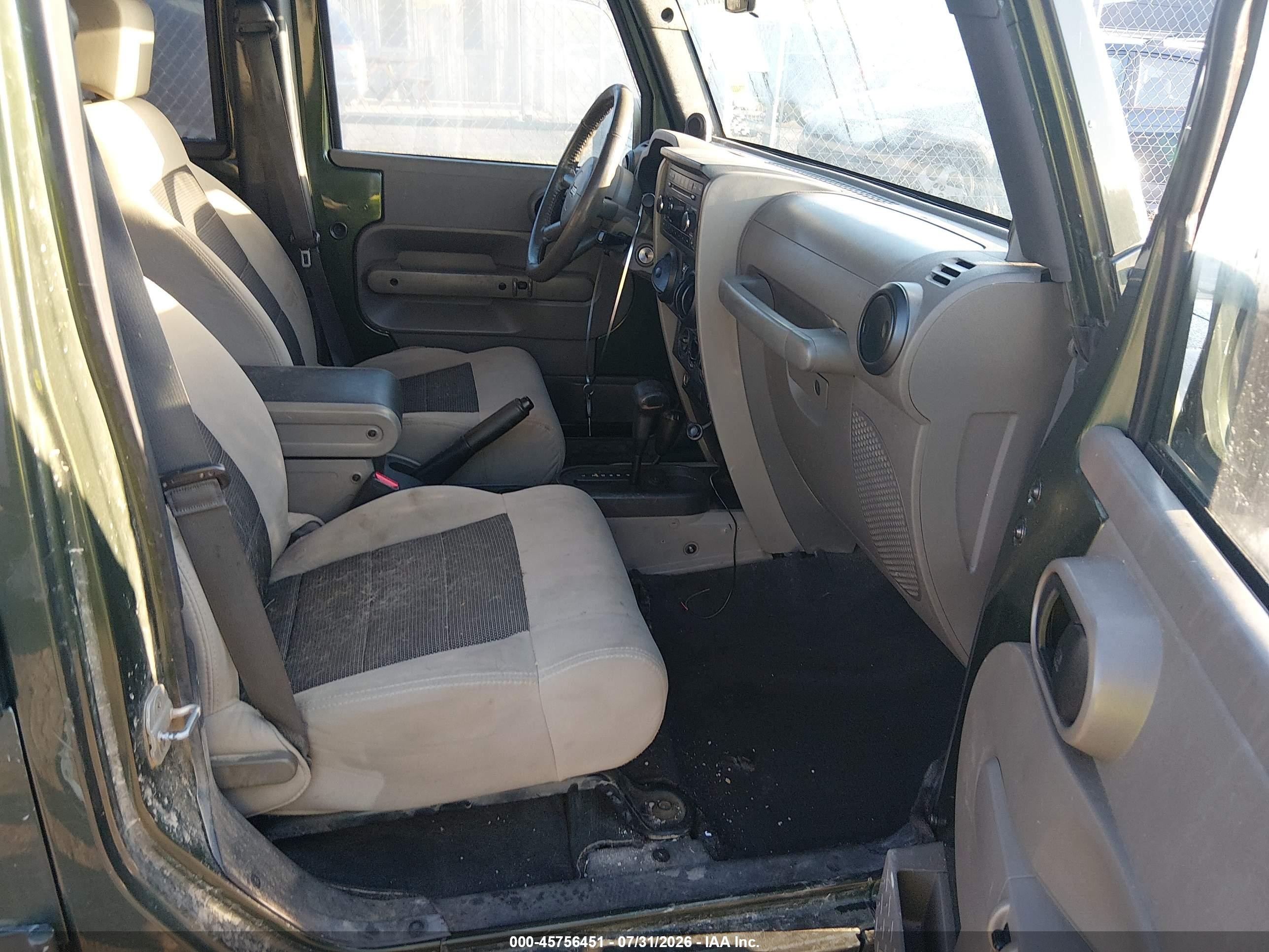 2008 Jeep Wrangler Unlimited X Зеленый vin: 1J4GA39118L560252