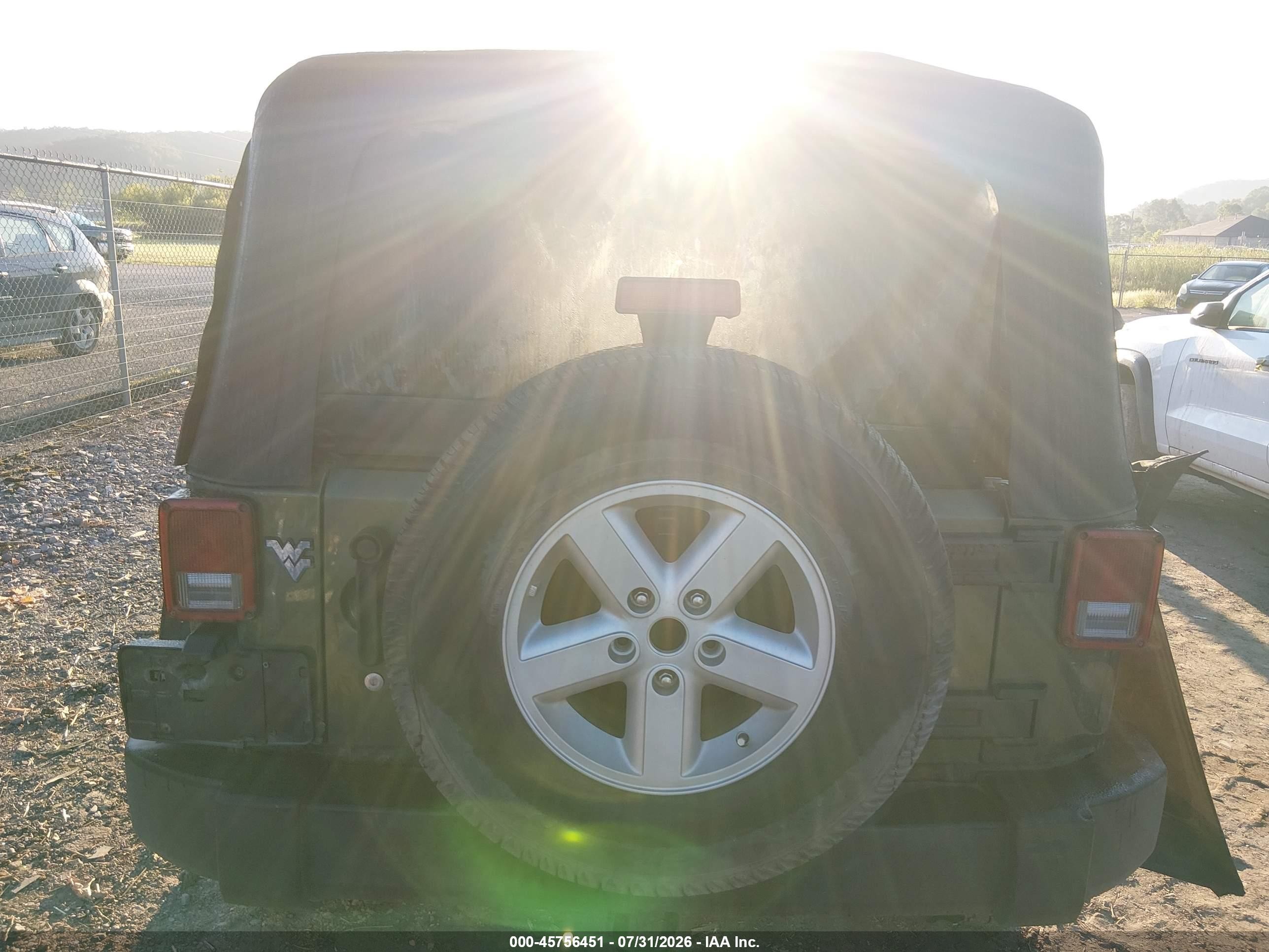 2008 Jeep Wrangler Unlimited X Зеленый vin: 1J4GA39118L560252