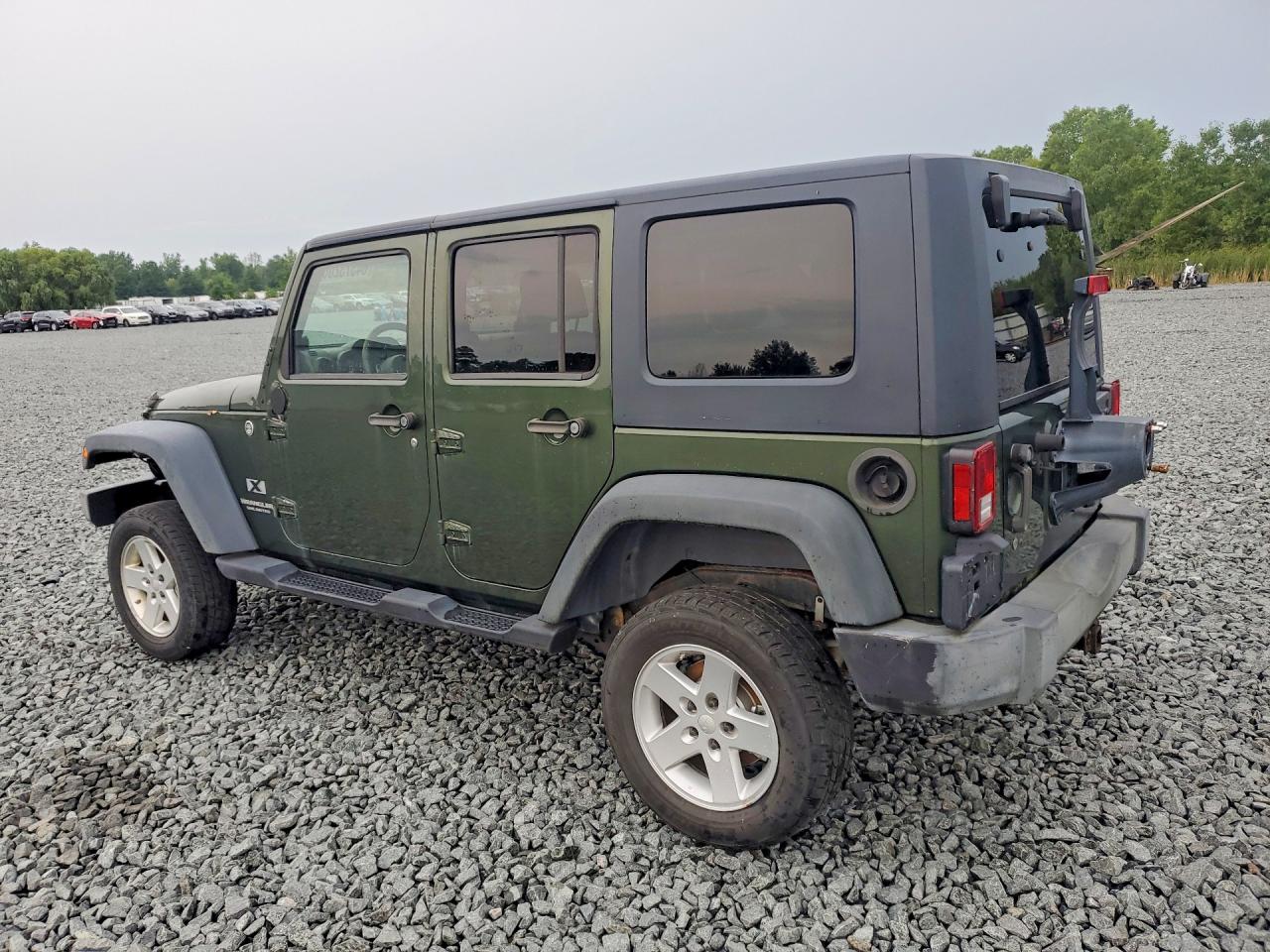2008 Jeep Wrangler Unlimited X Green vin: 1J4GA39118L619767