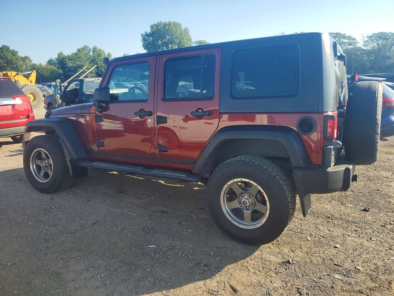 2008 Jeep Wrangler Unlimited X Maroon vin: 1J4GA39118L635760