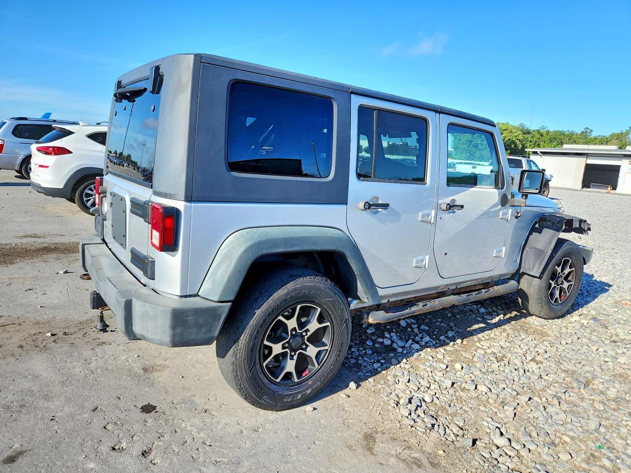 2009 Jeep Wrangler Unlimited X Серебряный vin: 1J4GA39119L730420