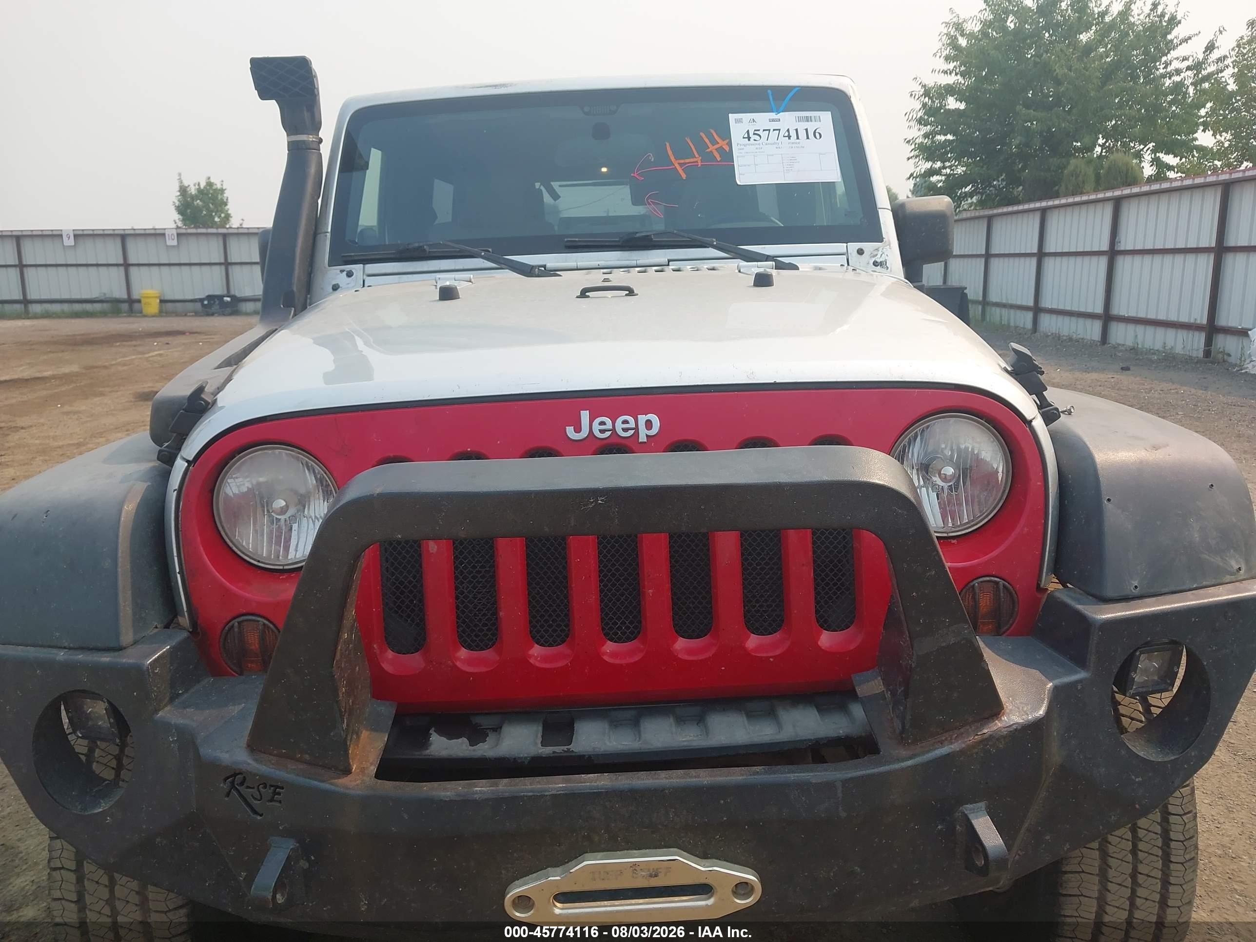 2009 Jeep Wrangler Unlimited X Silver vin: 1J4GA39119L751932
