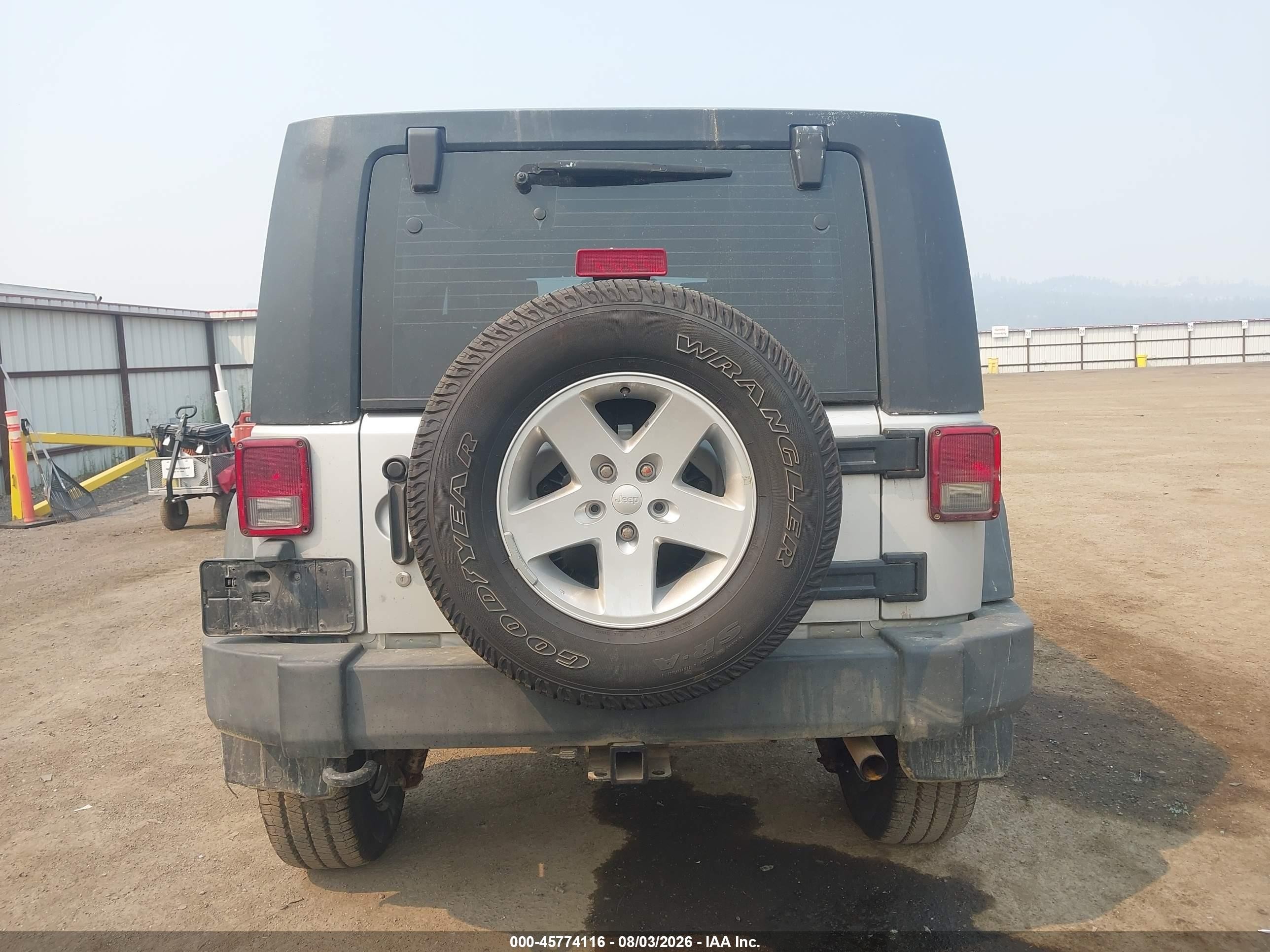 2009 Jeep Wrangler Unlimited X Silver vin: 1J4GA39119L751932
