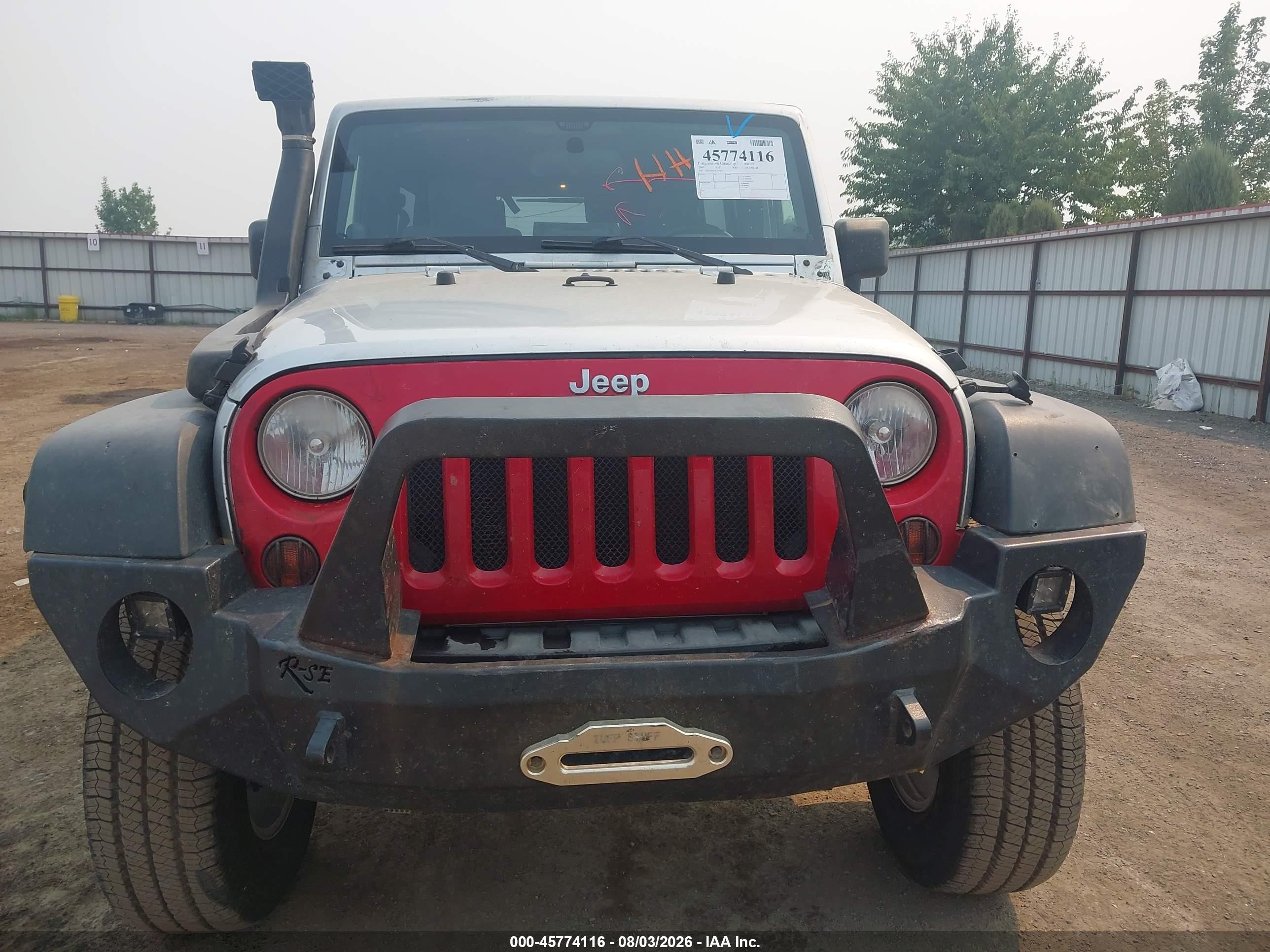 2009 Jeep Wrangler Unlimited X Silver vin: 1J4GA39119L751932