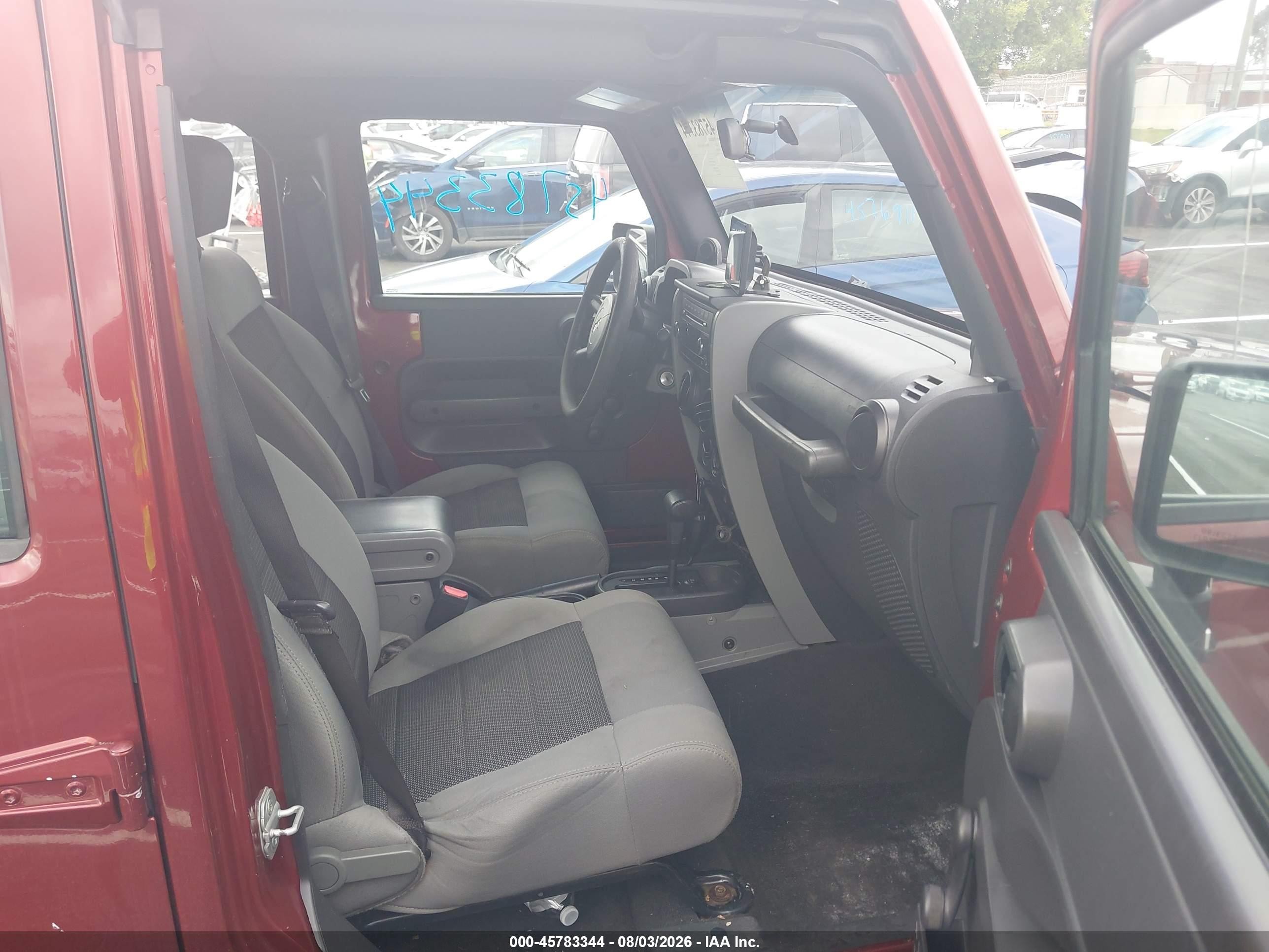 2009 Jeep Wrangler Unlimited X Burgundy vin: 1J4GA39119L759626